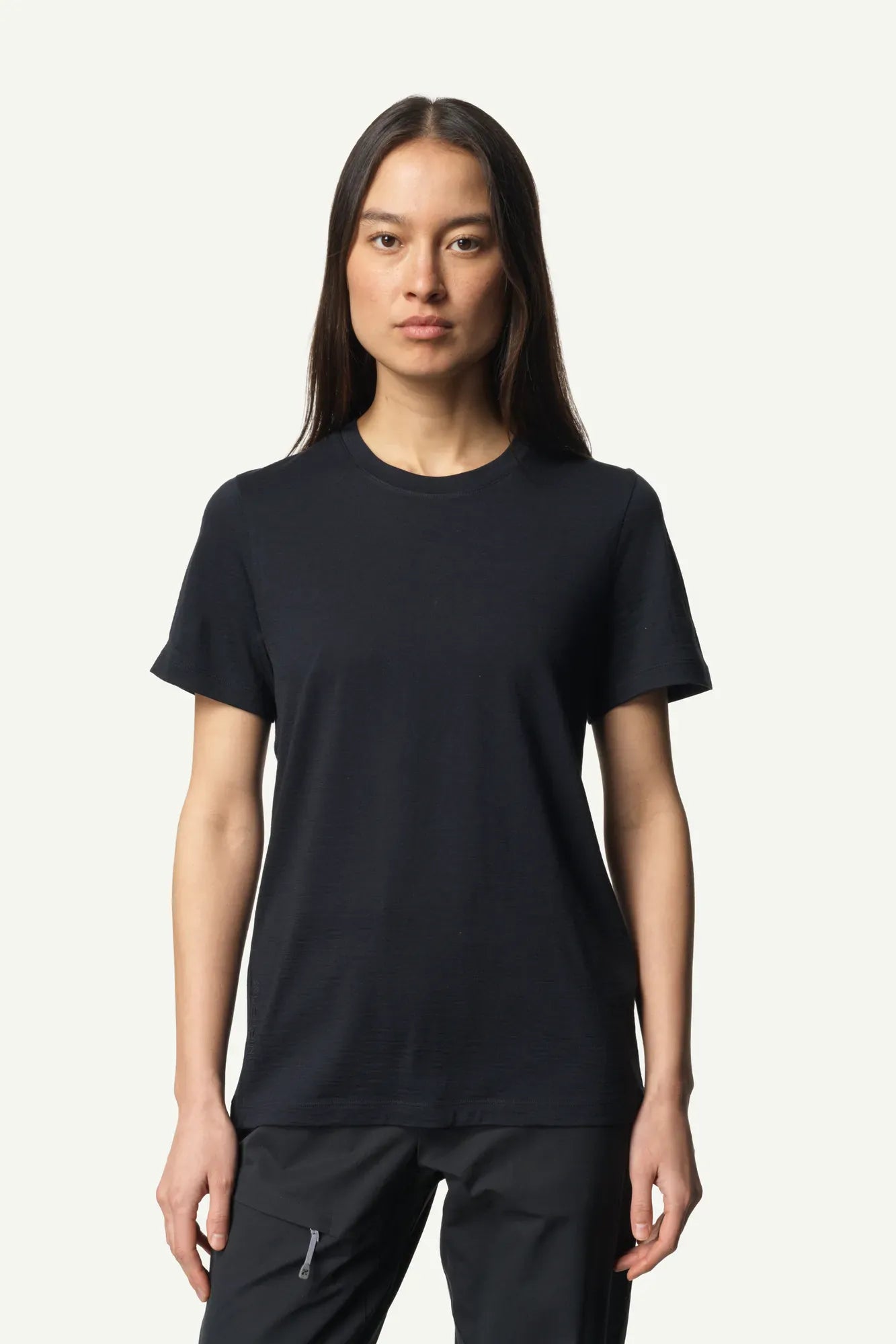 houdini-puremerino-tee-t-shirt-damen-true-black-merino image 2