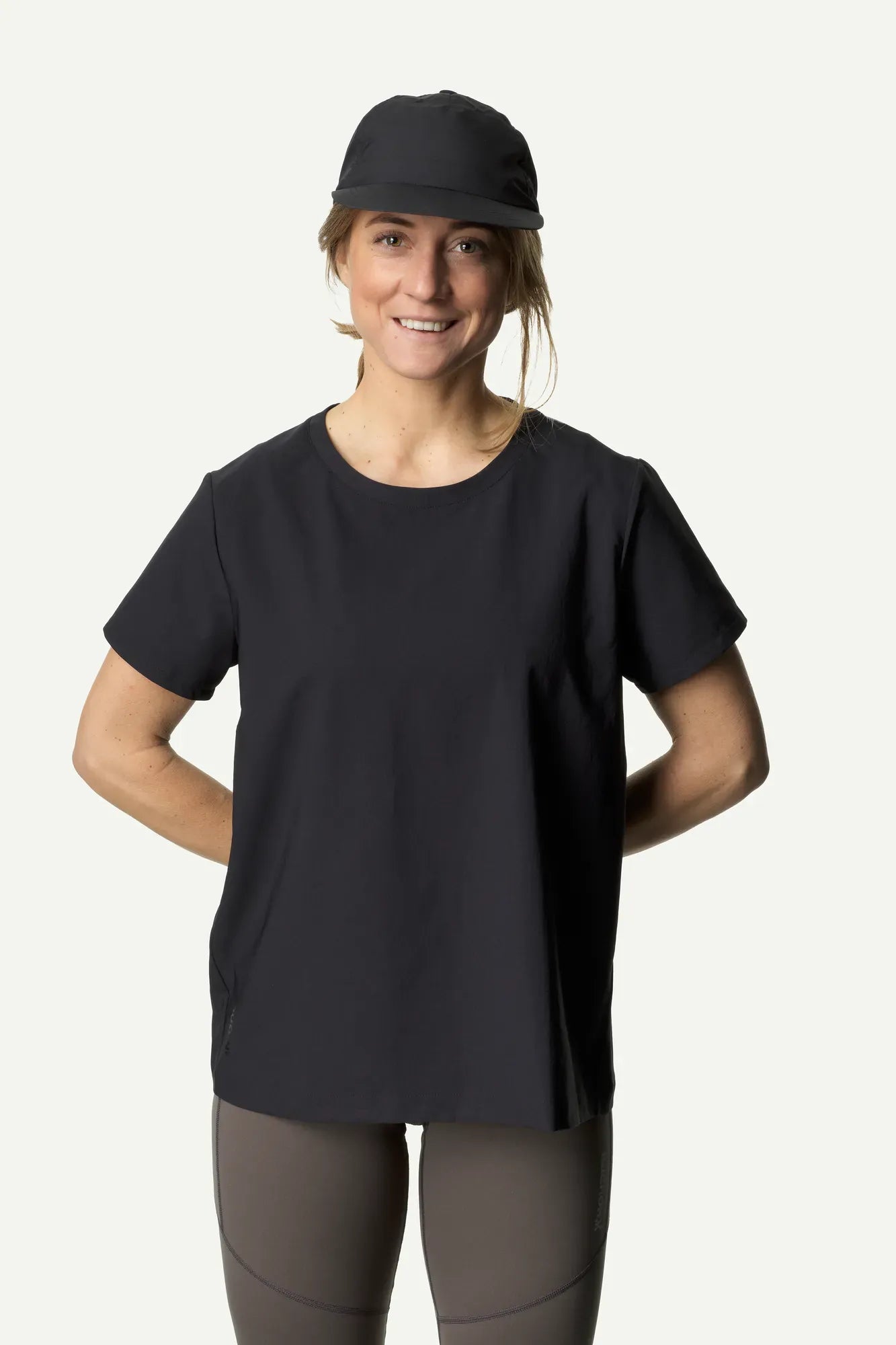 houdini-cover-tee-ii-t-shirt-damen-true-black-schnell image 4