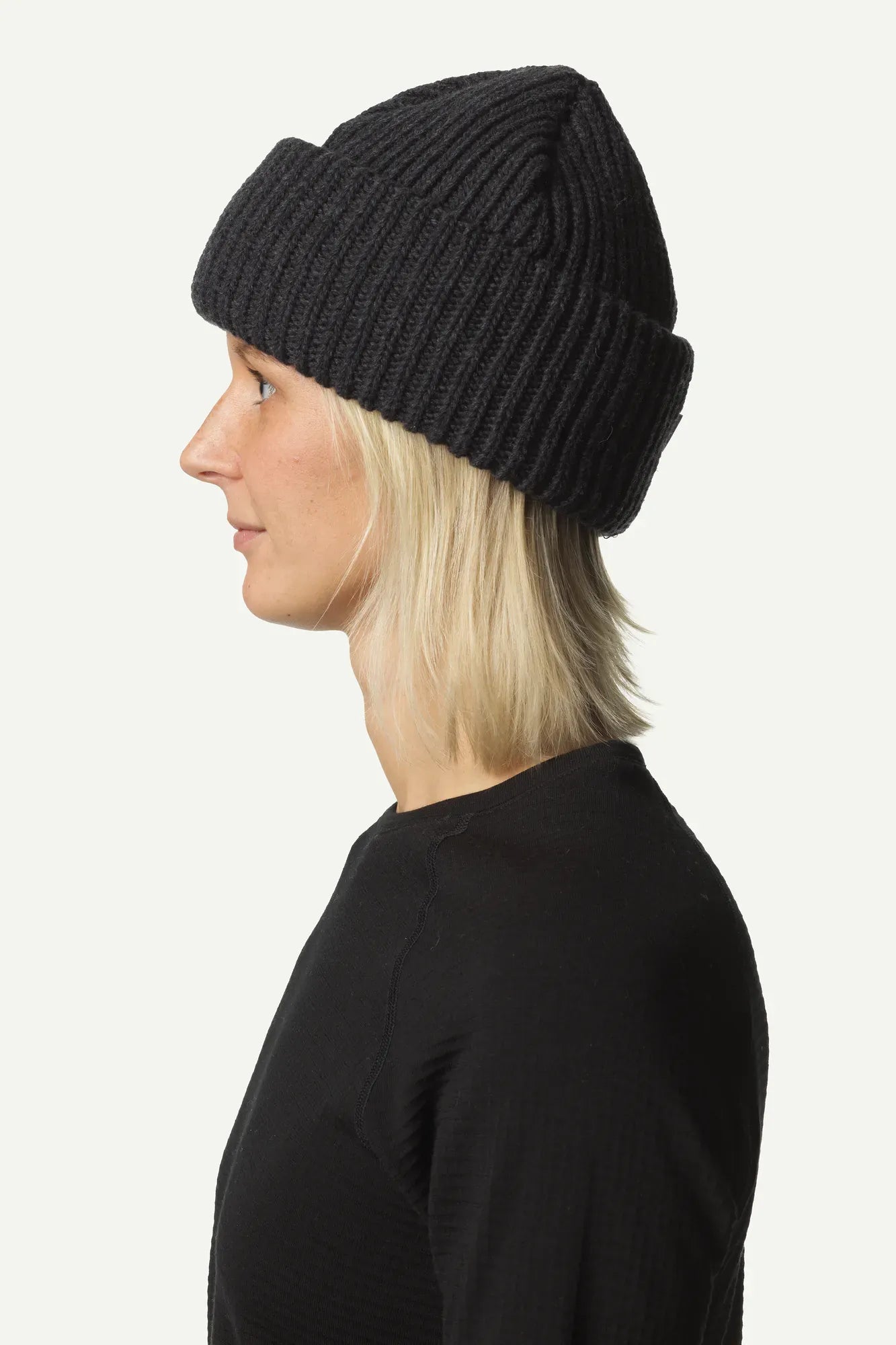 houdini-big-hat-m-tze-rock-black-lammwolle-winterm-tze image 2
