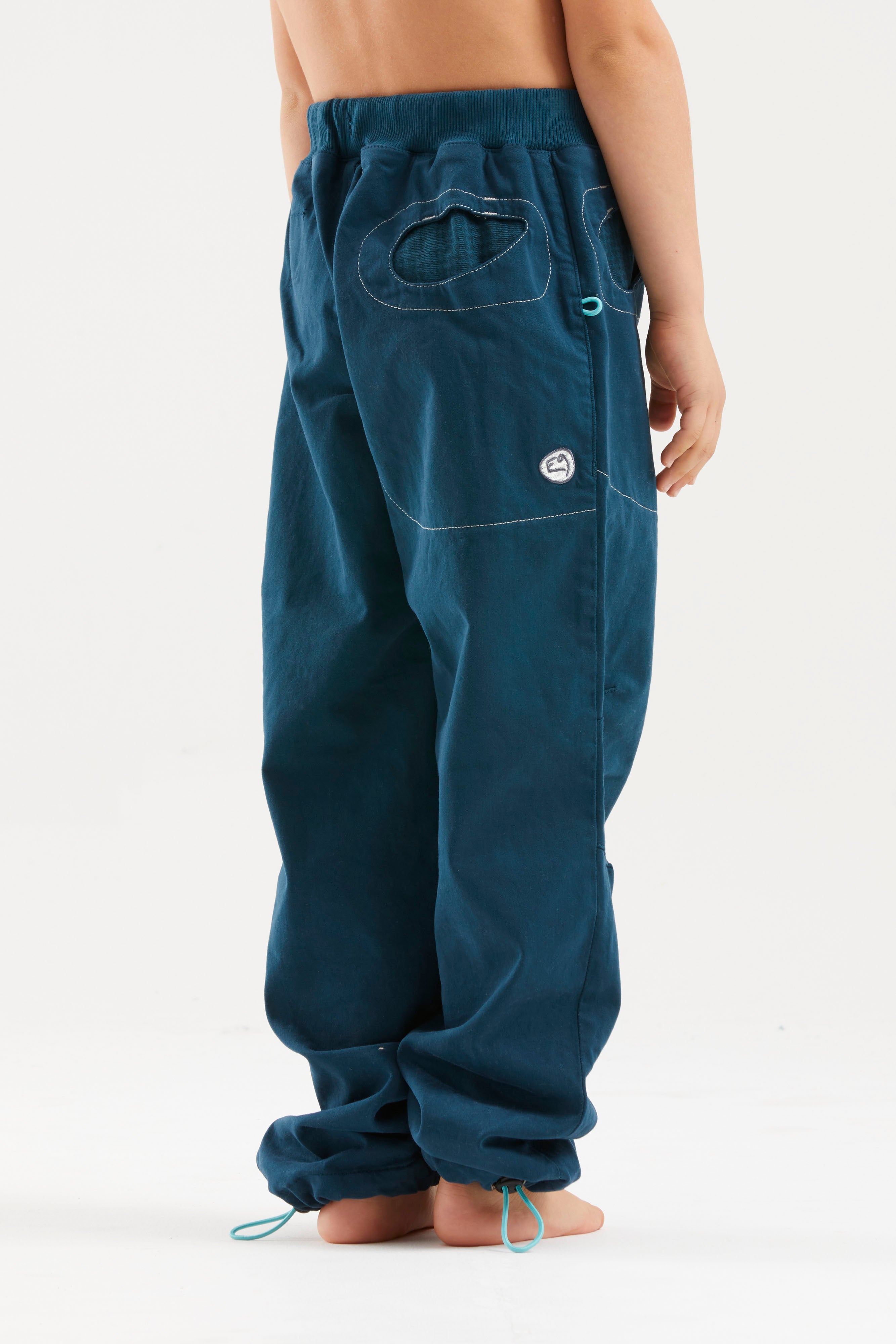e9-rondo2-1-kinder-kletterhose-whale-regular-fit image 3
