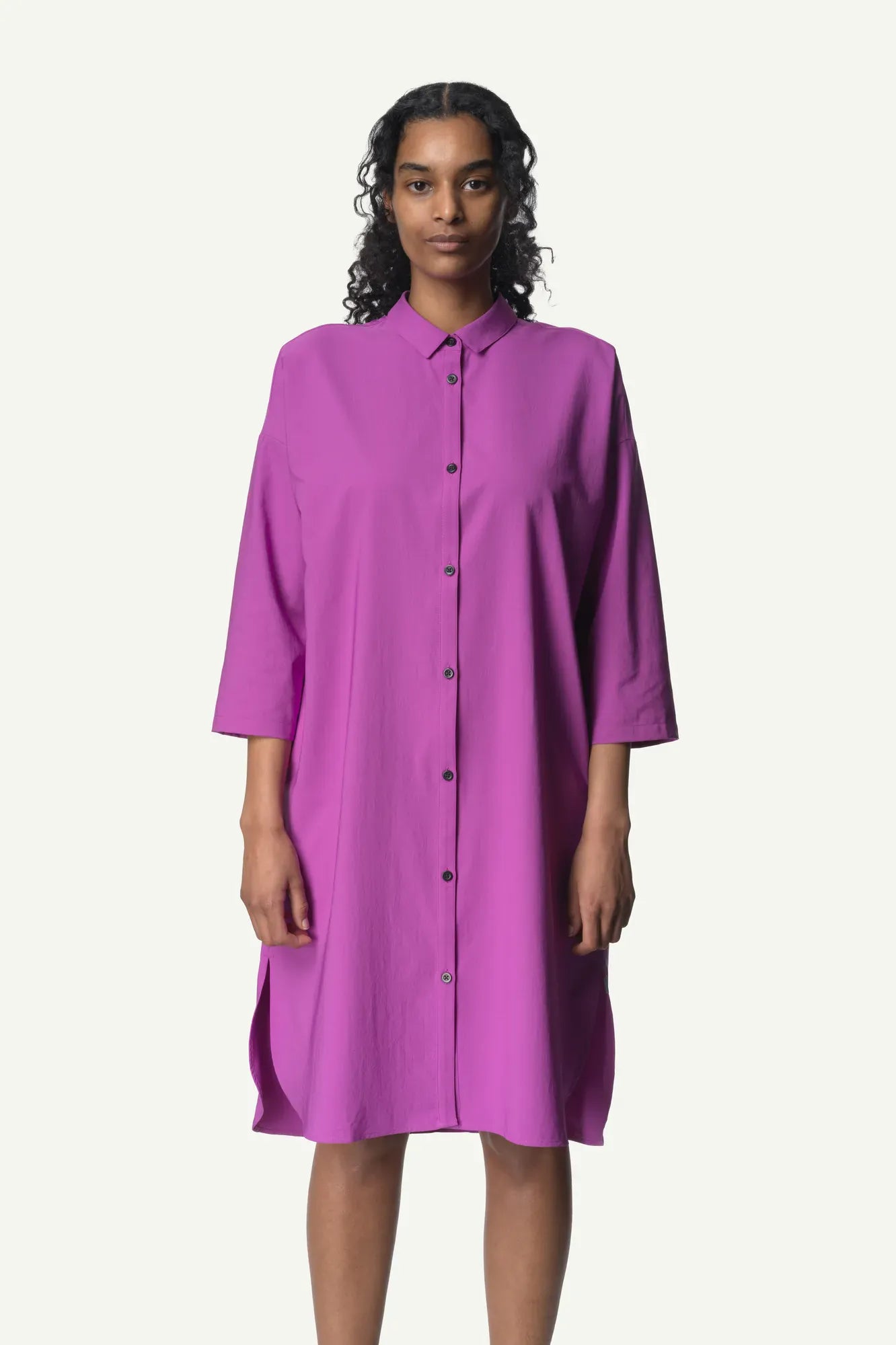 houdini-route-shirt-dress-kleid-damen-purple-up-leicht-recycelt image 4