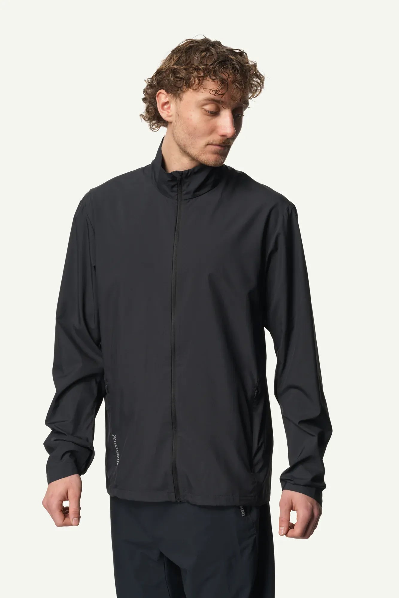 houdini-m-s-pace-trail-jacket-laufjacke-true-black-atmungsaktiv image 1