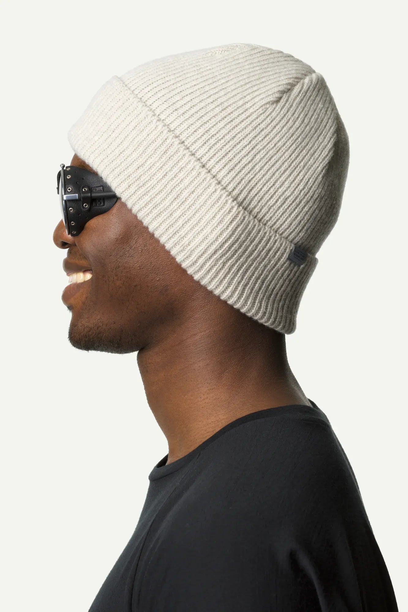 houdini-hut-hat-wollm-tze-true-black-100-wolle image 7