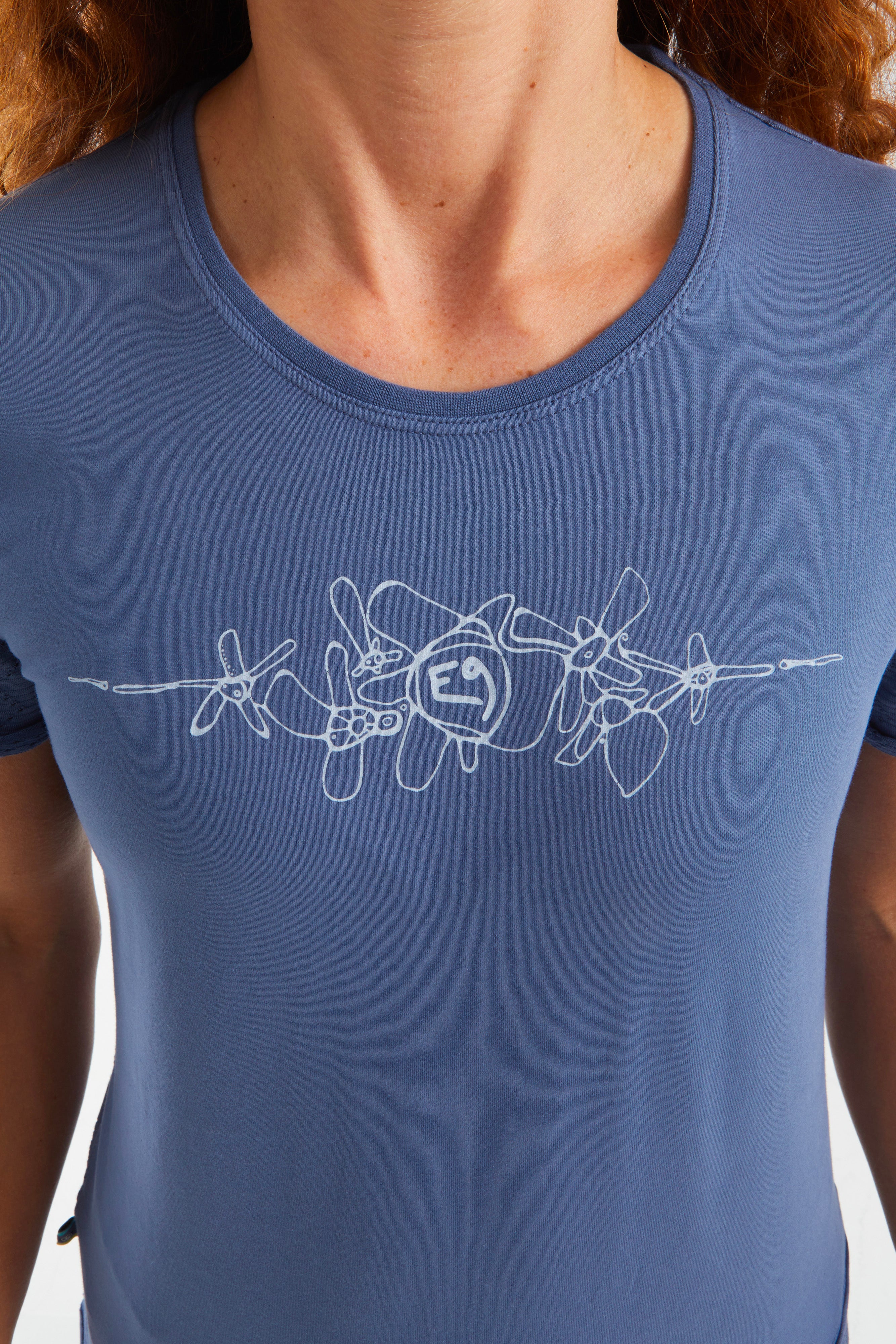 e9-bonny-t-shirt-bio-baumwolle-grape-slim-fit image 3