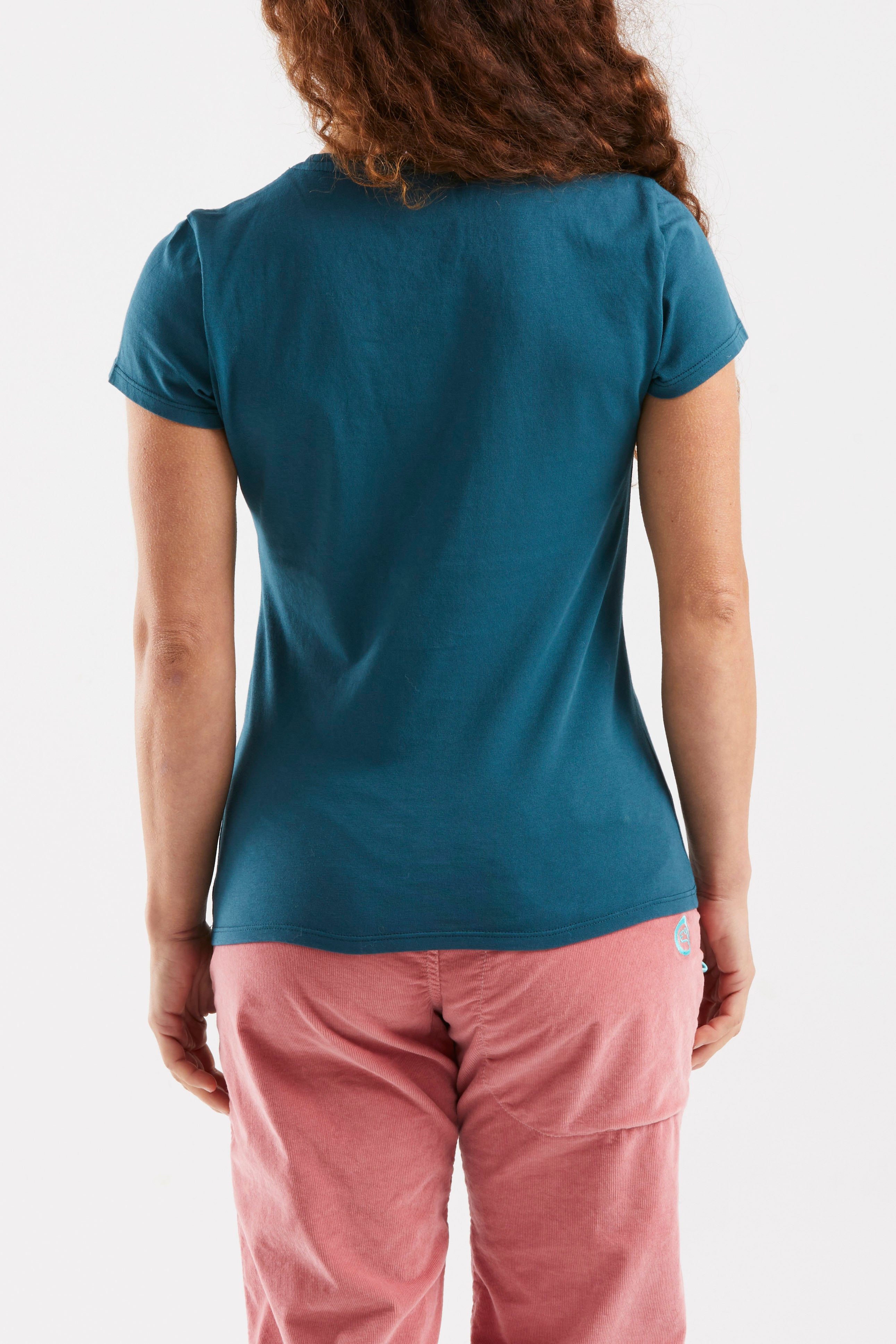 e9-marilyn-langarmshirt-damen-whale-bio-baumwolle-slim-fit image 2