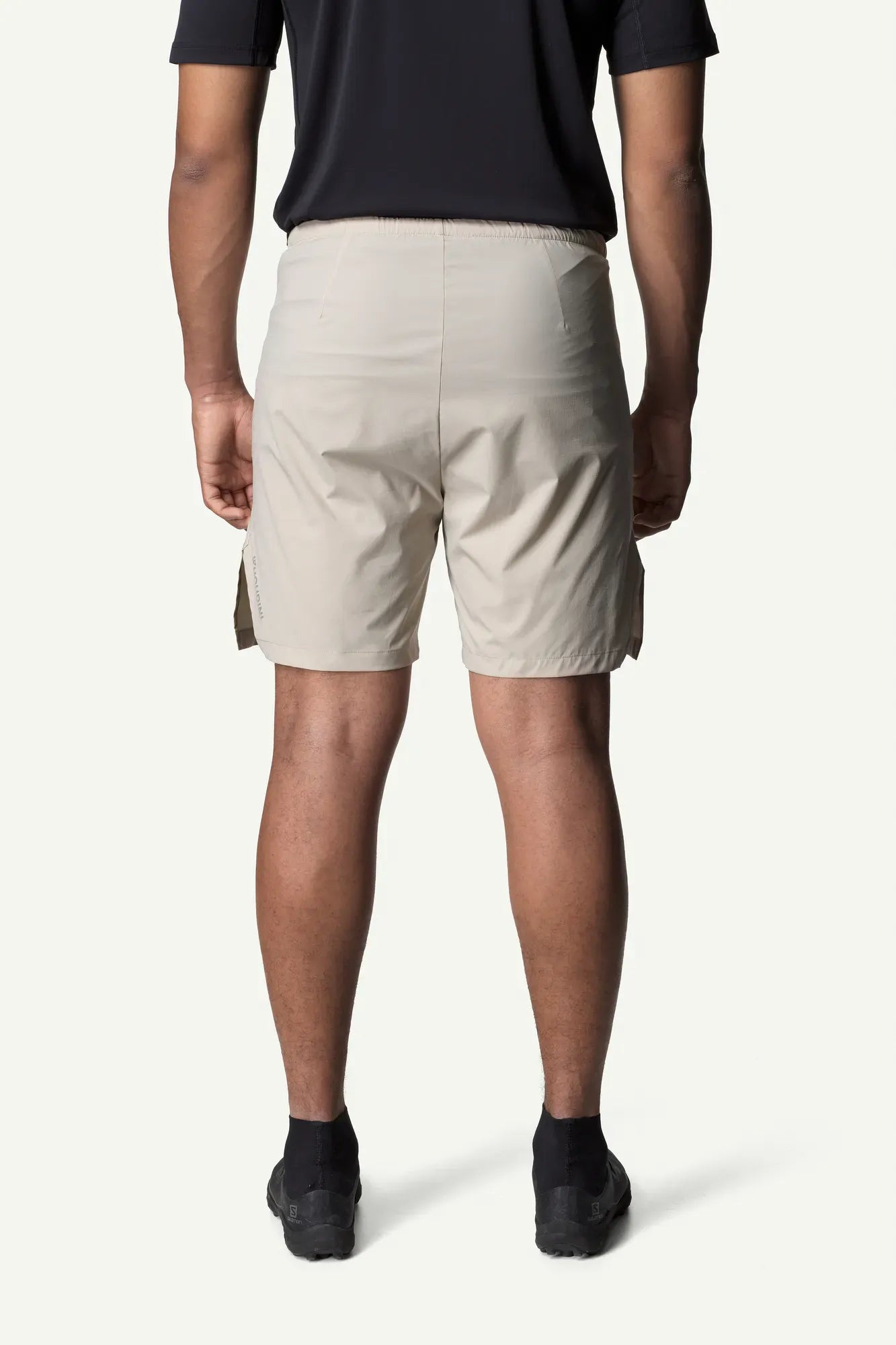 houdini-pace-light-shorts-true-black-herren-leicht image 3