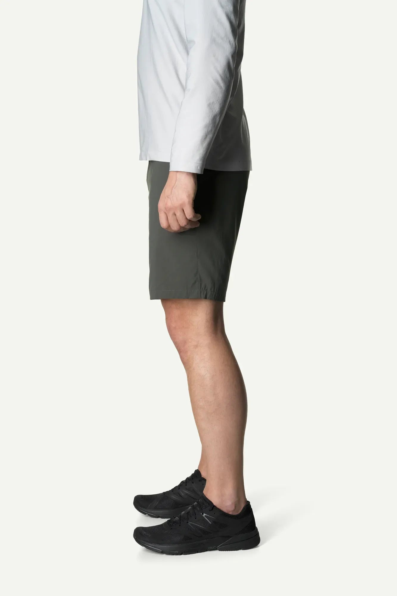 houdini-wadi-m-s-shorts-true-black-ultraleicht image 8