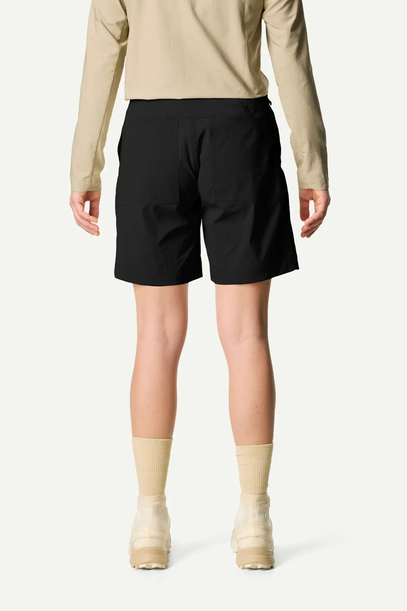 houdini-liquid-chore-damen-shorts-true-black-robust image 7