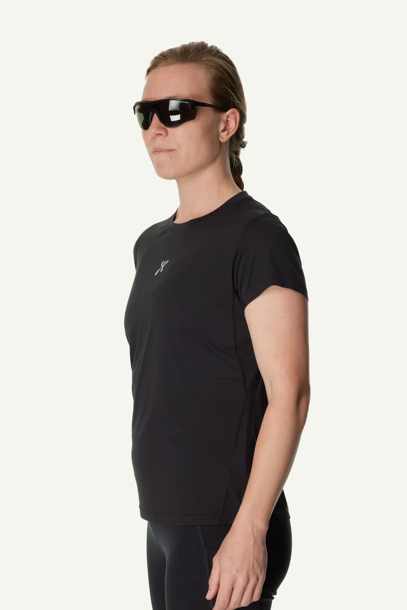 houdini-pace-w-s-pace-air-message-tee-shirt-true-black image 2