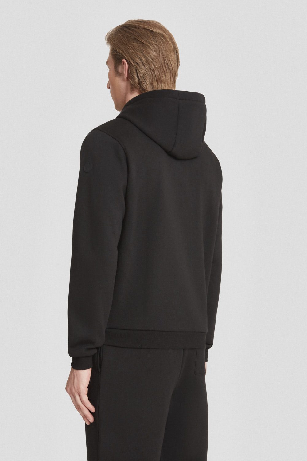 ciesse-outdoor-hoodie-schwarz-basic-k-ngurutasche image 4