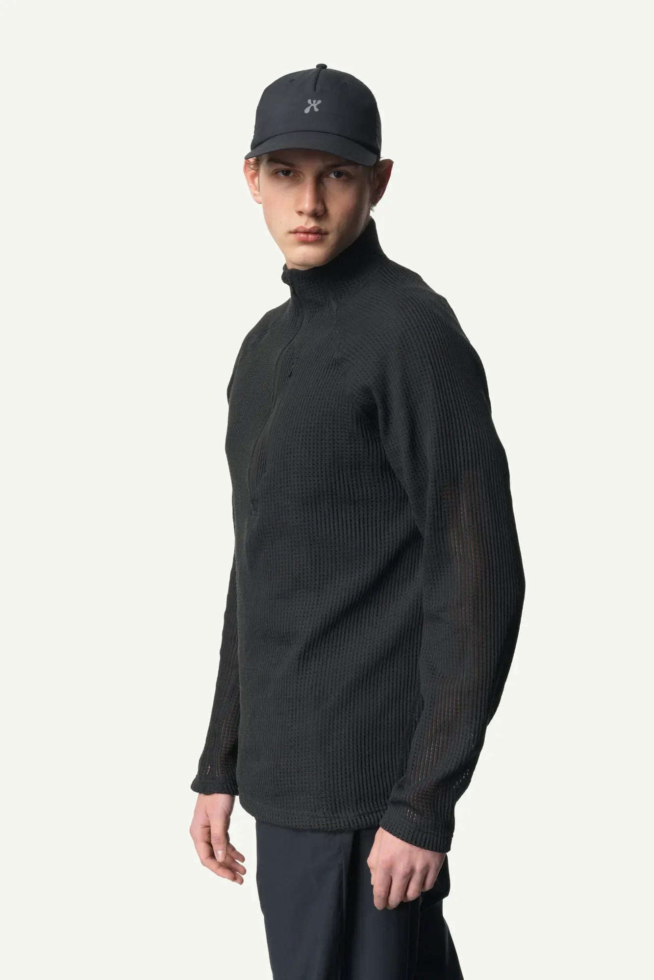 houdini-pace-flow-half-zip-herren-true-black-atmungsaktiv image 4