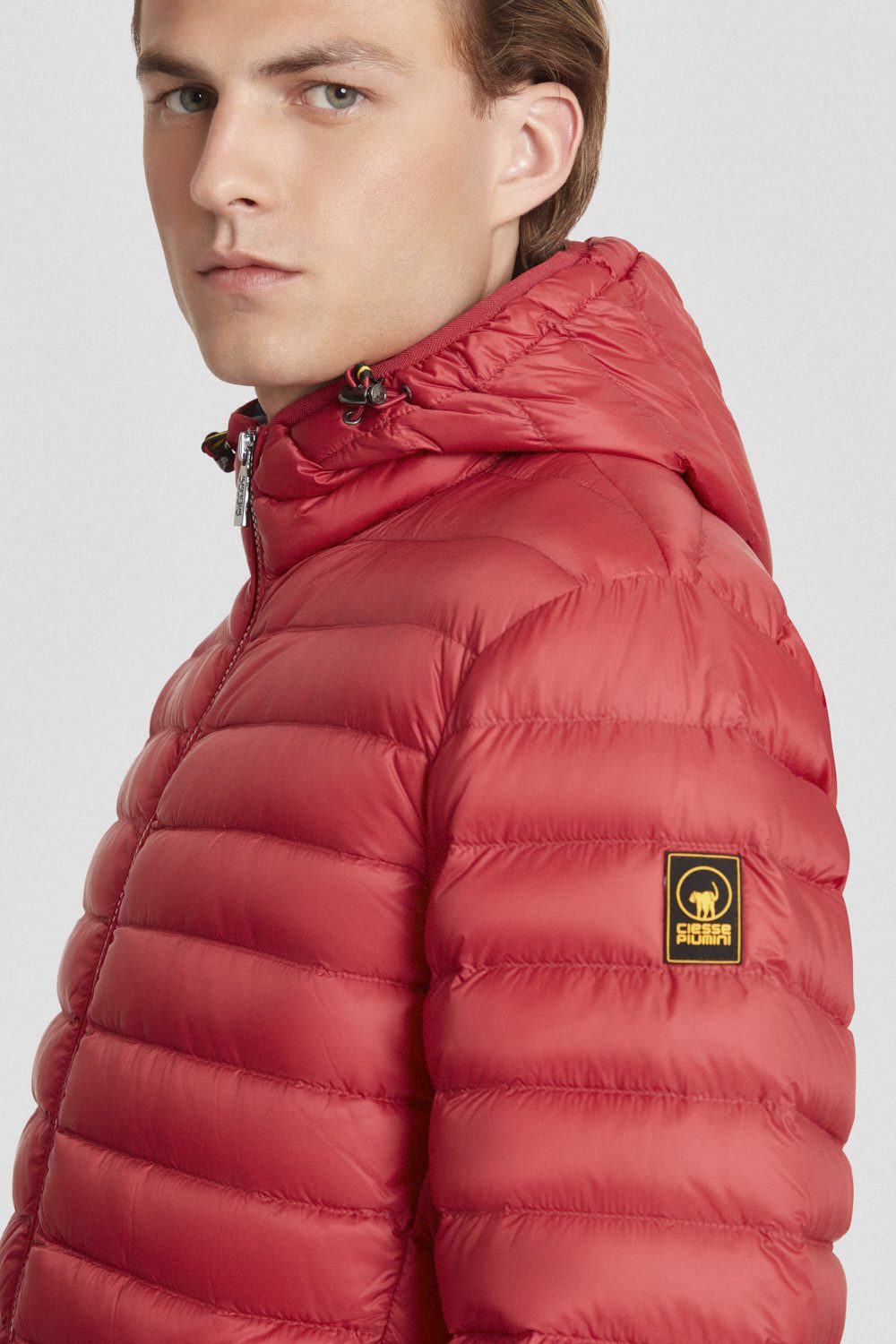 ciesse-outdoor-leichte-daunenjacke-rot-mit-kapuze-800fp image 3