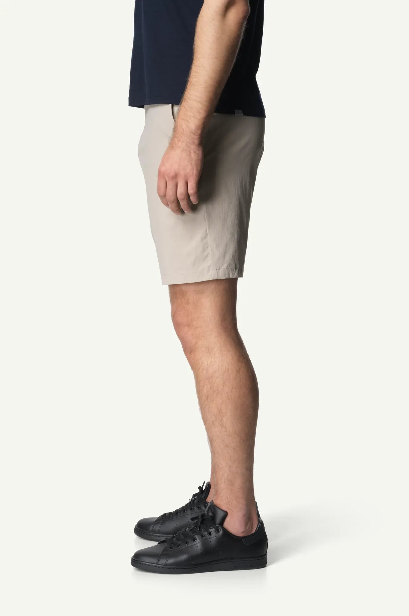 houdini-wadi-m-s-shorts-true-black-ultraleicht image 3