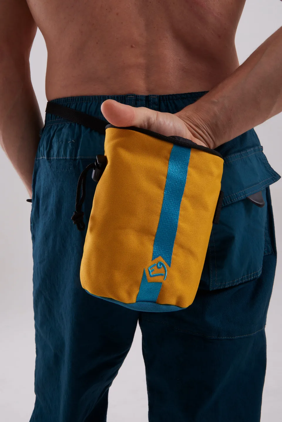 e9-botte2-3-chalkbag-iron-polyester image 1