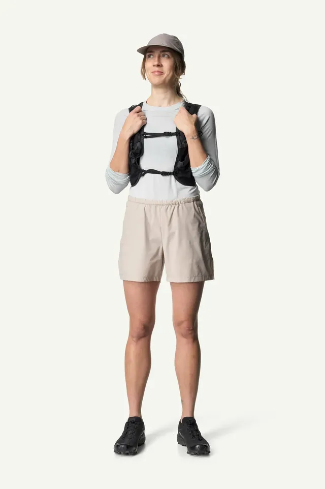 houdini-pace-light-shorts-sportshorts-true-black-leicht image 1