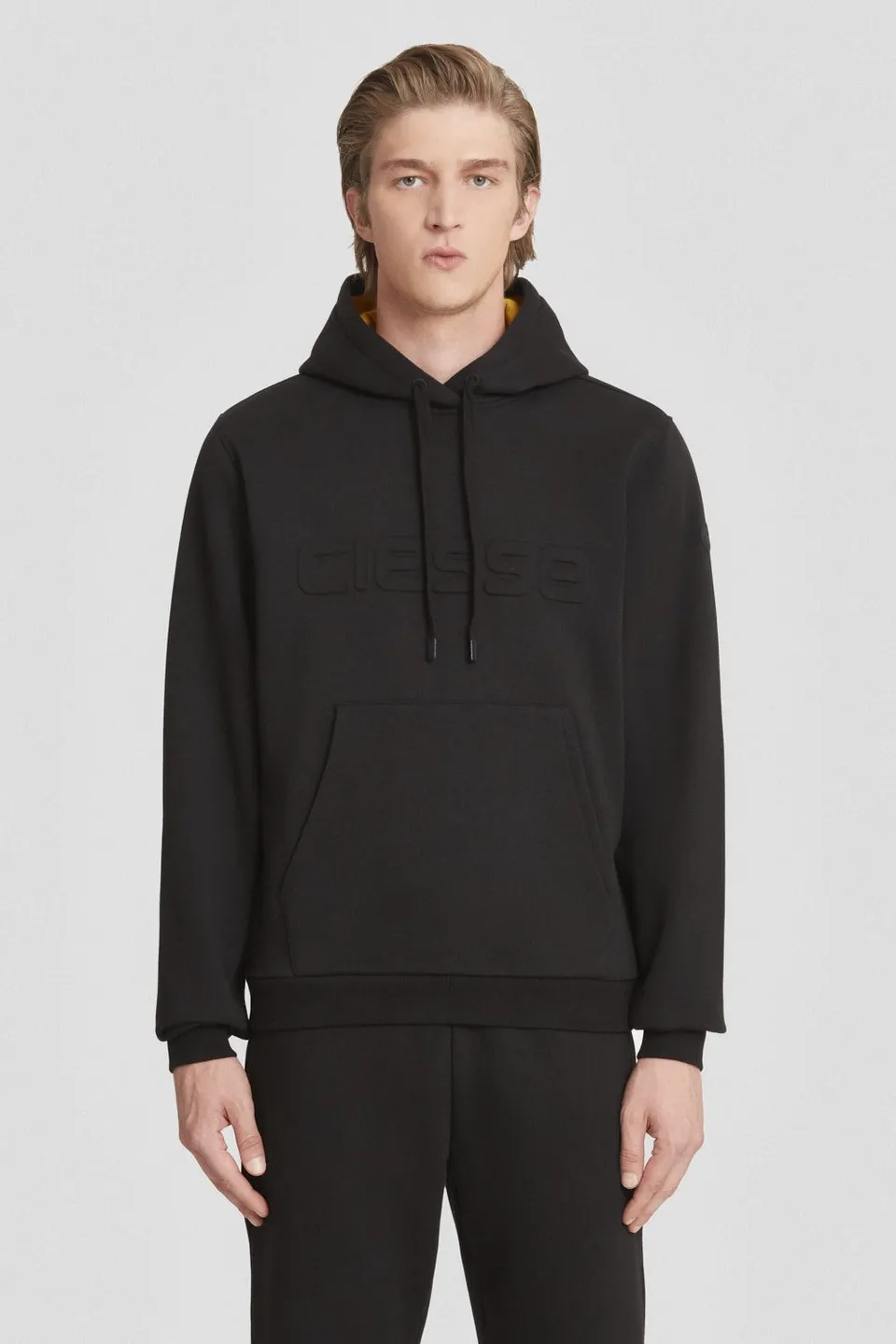 ciesse-hoodie-schwarz-logo-relief-k-ngurutasche image 1
