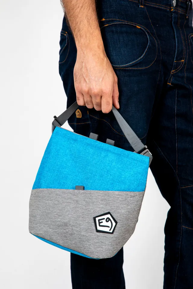 e9-gulp-chalkbag-cyan-boulder-magnesiabeutel-magnet image 1