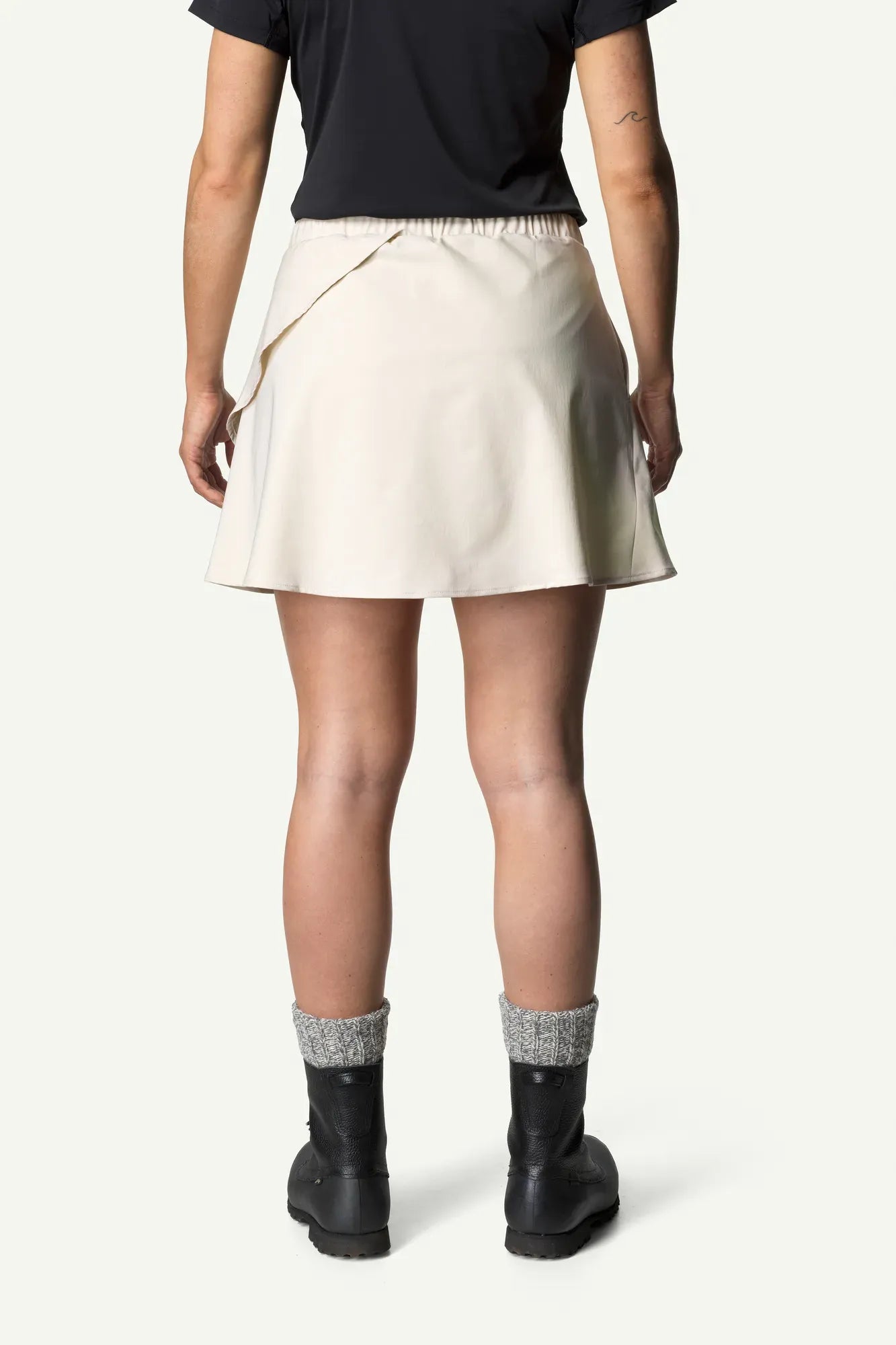 houdini-skort-damen-sportrock-true-black-schnell-trocknend image 4