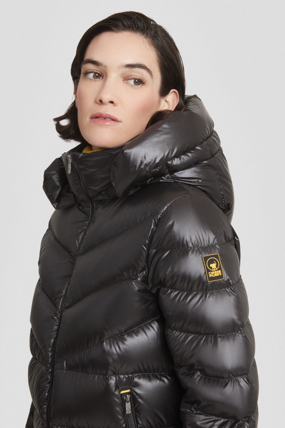 ciesse-outdoor-daunenjacke-kurz-schwarz-abnehmbare-kapuze image 3