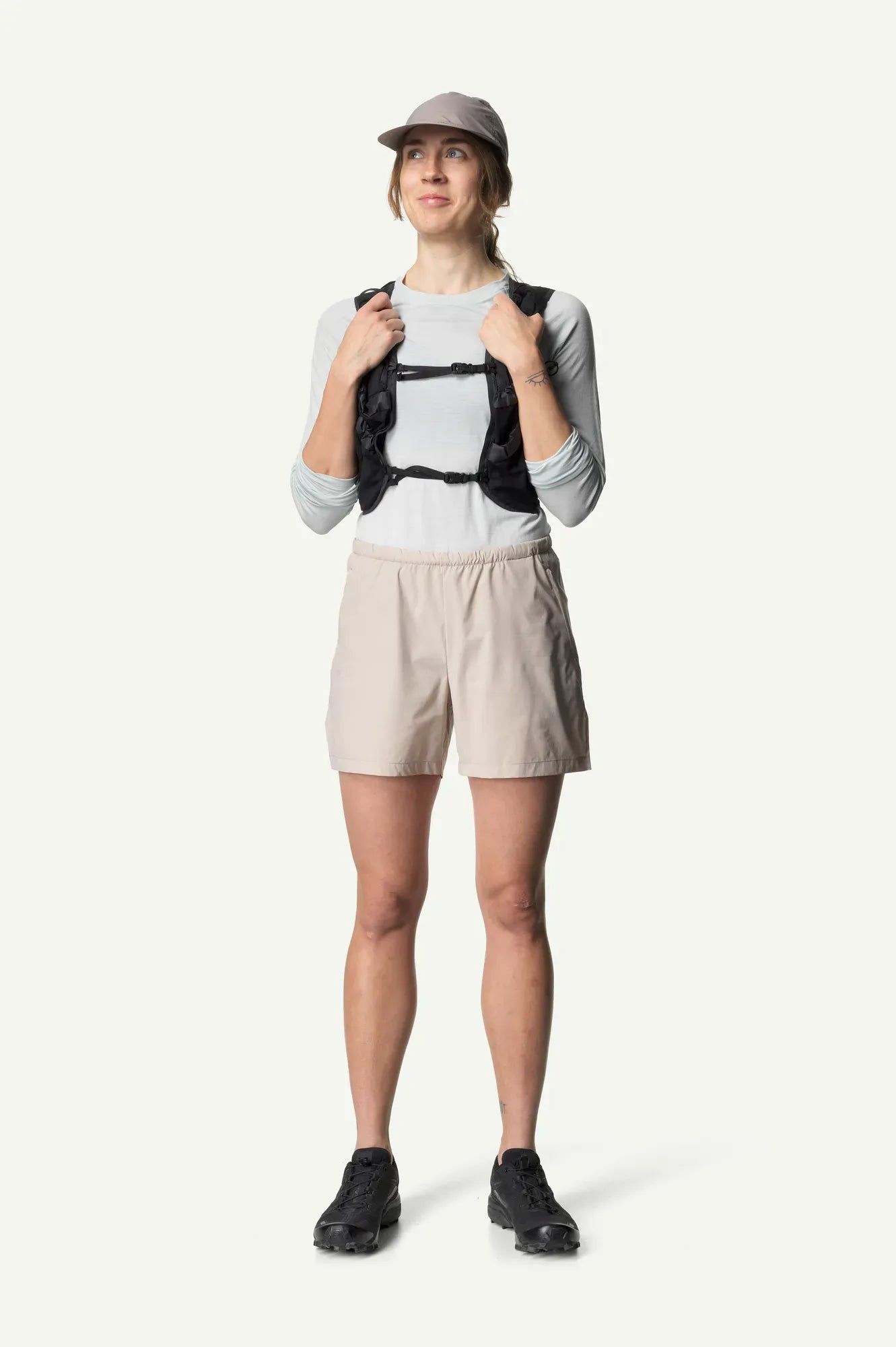 houdini-pace-light-shorts-sportshorts-true-black-leicht image 1