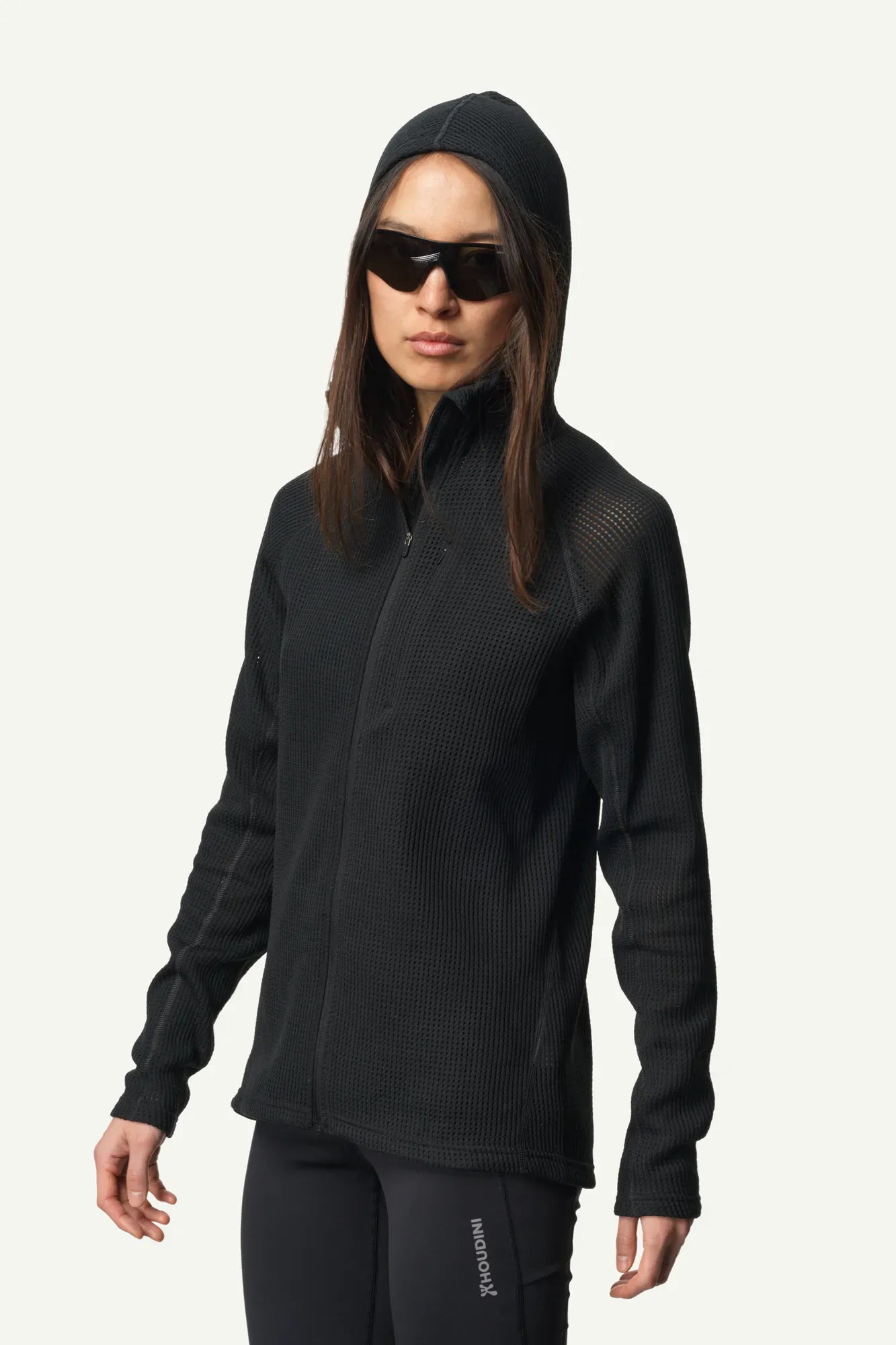 houdini-w-s-pace-flow-houdi-fleecehoodie-true-black-leicht image 4