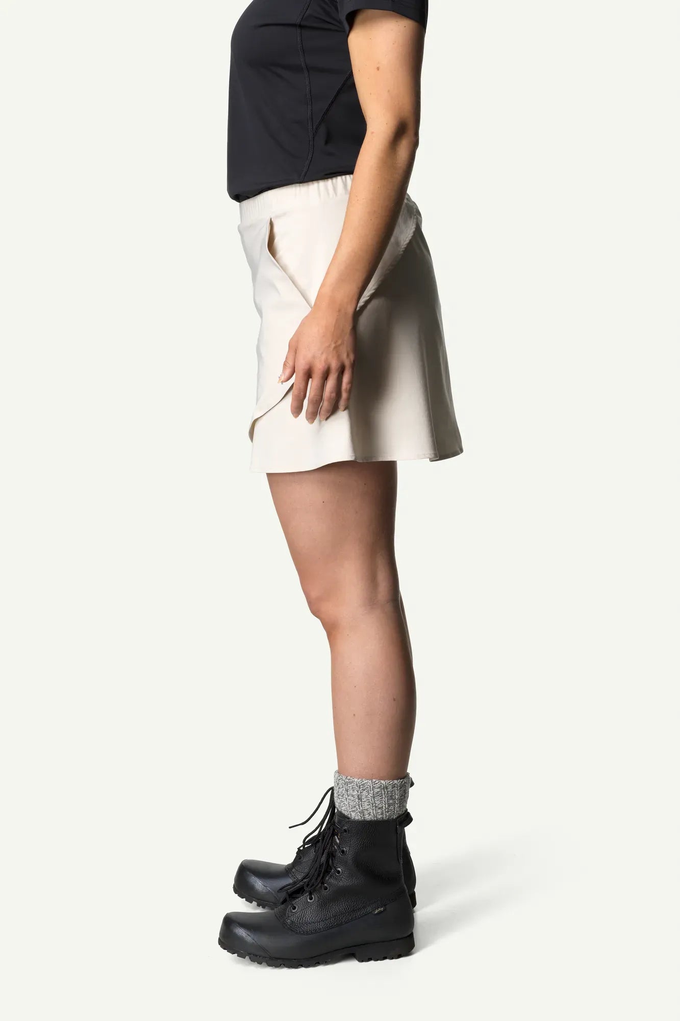 houdini-skort-damen-sportrock-true-black-schnell-trocknend image 3
