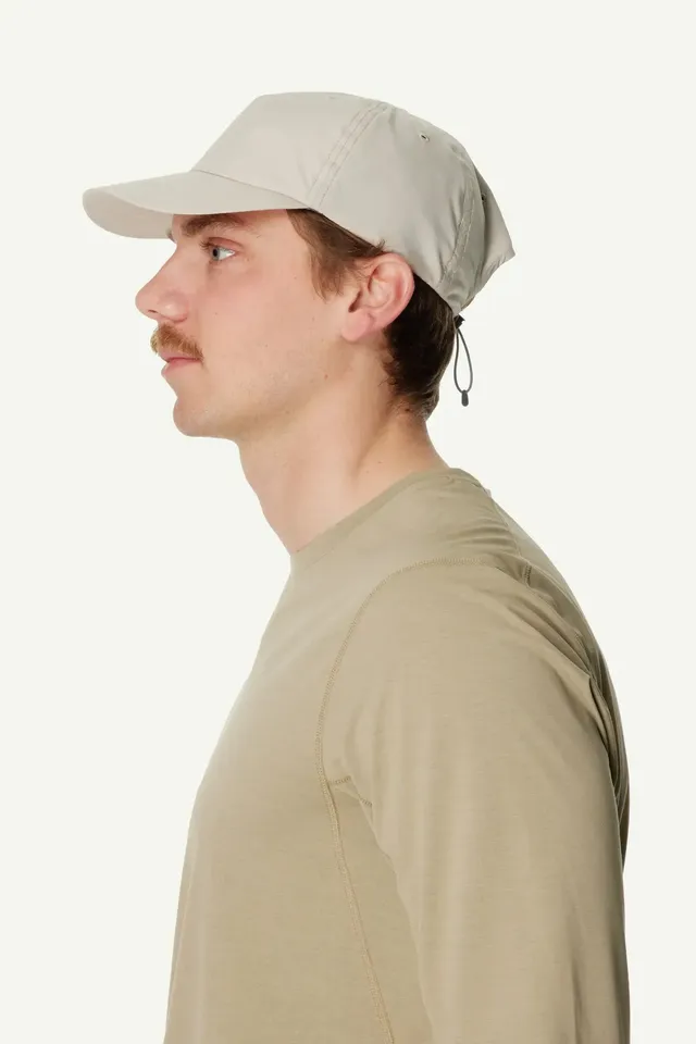 houdini-c9-cap-cap-true-black-ultraleicht-sonnenschutz image 1
