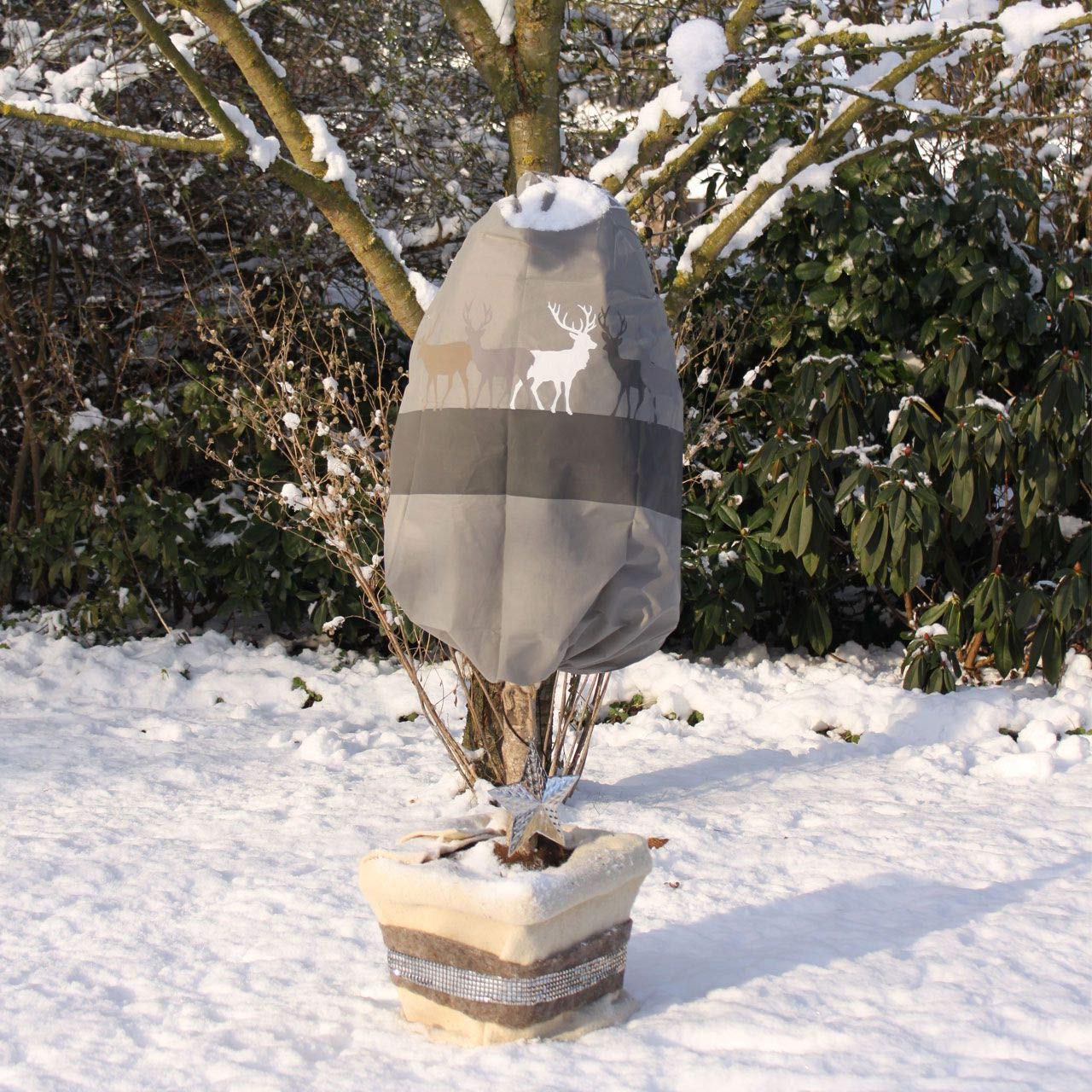 afp-winter-vlieshaube-hirsche-braun-110x110-cm-frostschutz-50g image 4