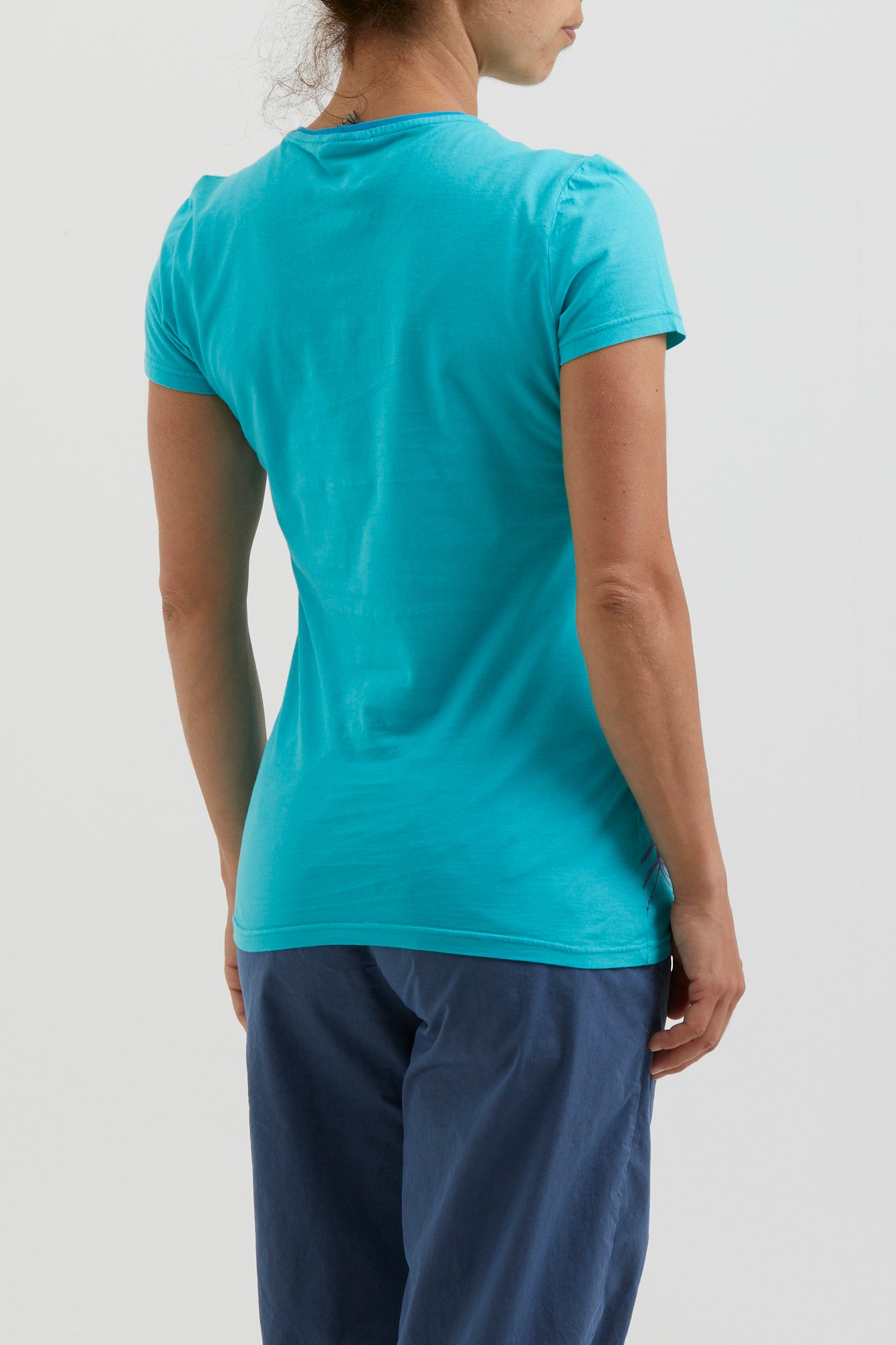 e9-spring-2-2-t-shirt-green-lake-bio-baumwolle-slim image 4