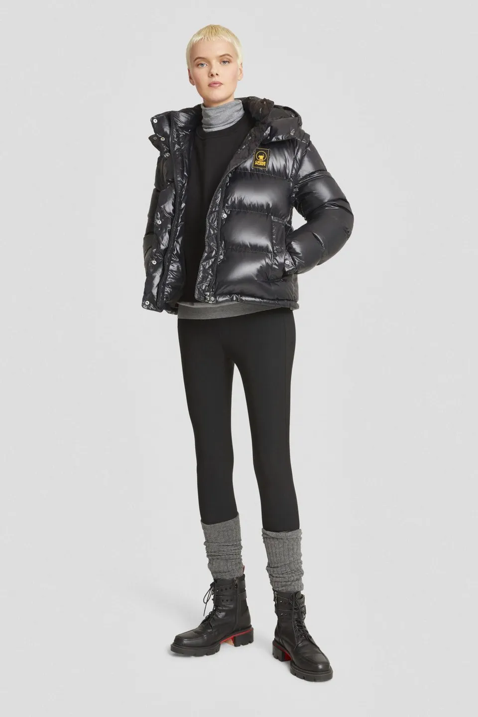 ciesse-outdoor-piumino-schwarze-steppjacke-mit-kapuze-weste image 1