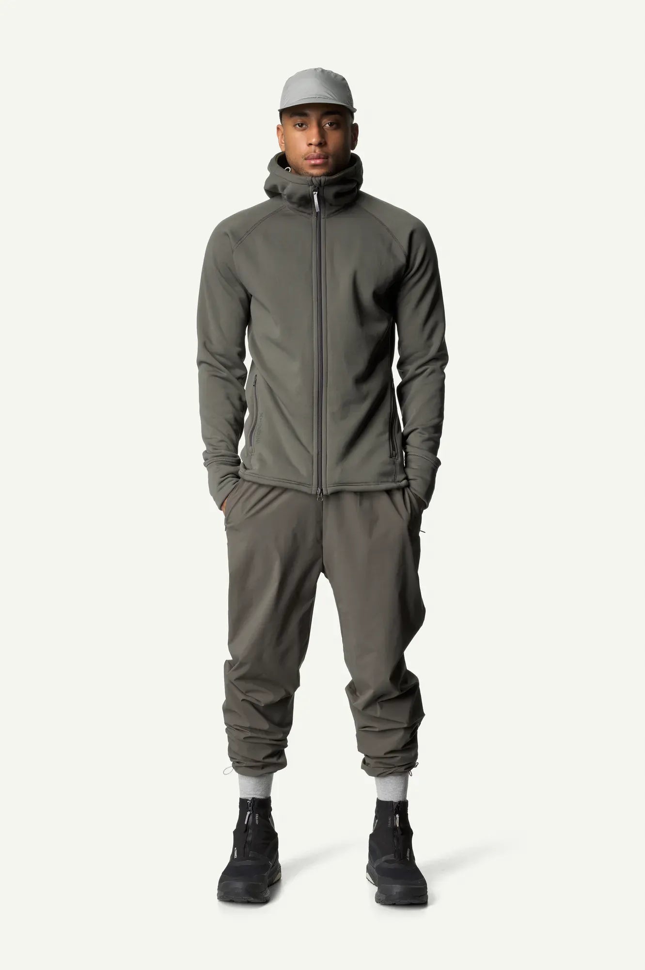 houdini-pace-light-herren-sporthose-true-black-leicht image 7
