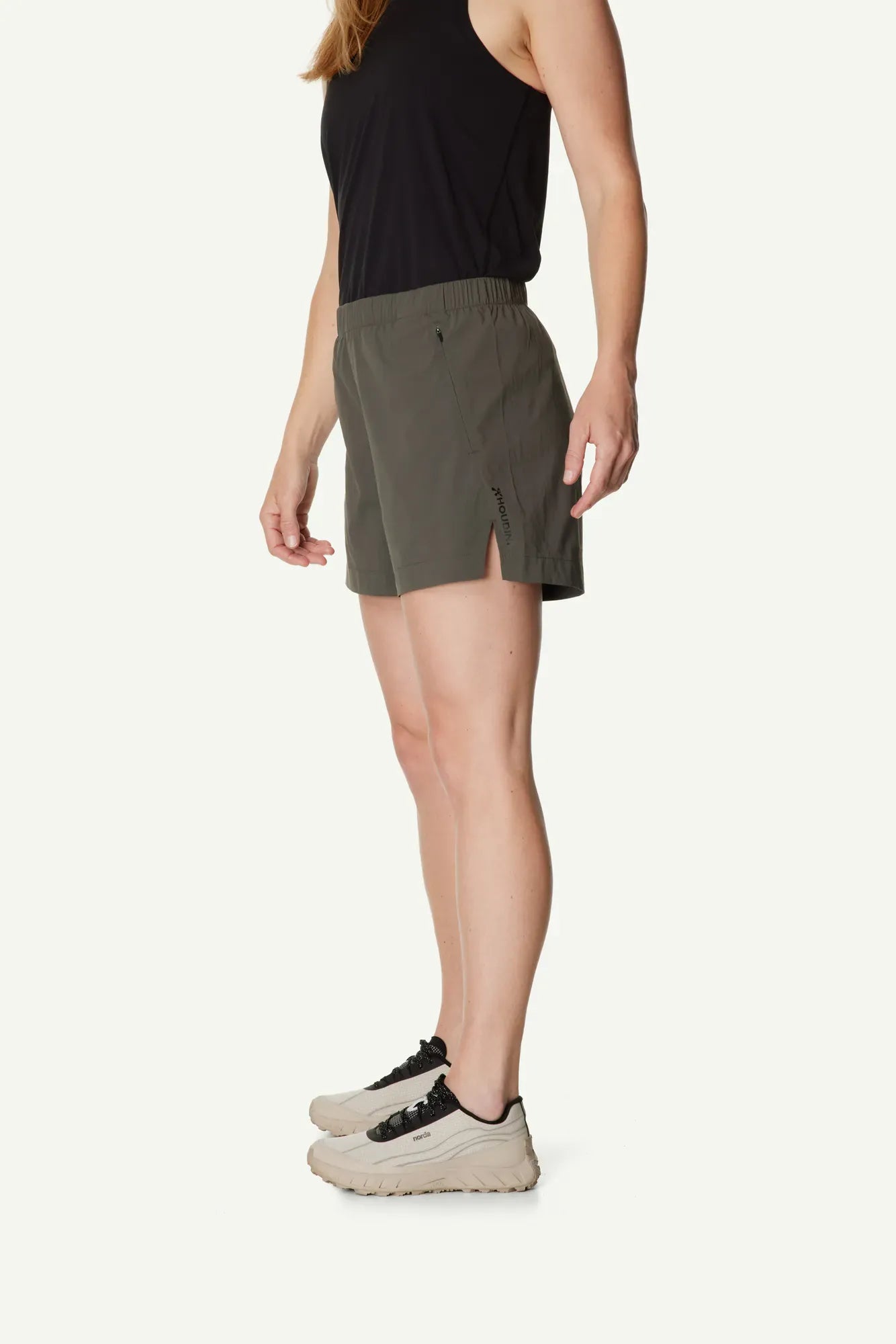 houdini-liquid-shorts-w-s-liquid-shorts-shorts-true-black image 7