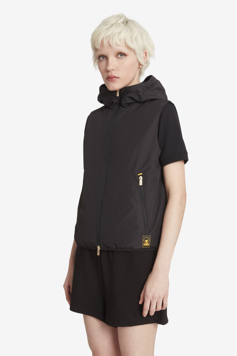 ciesse-kenza-steppweste-schwarz-mit-kapuze-damen image 2