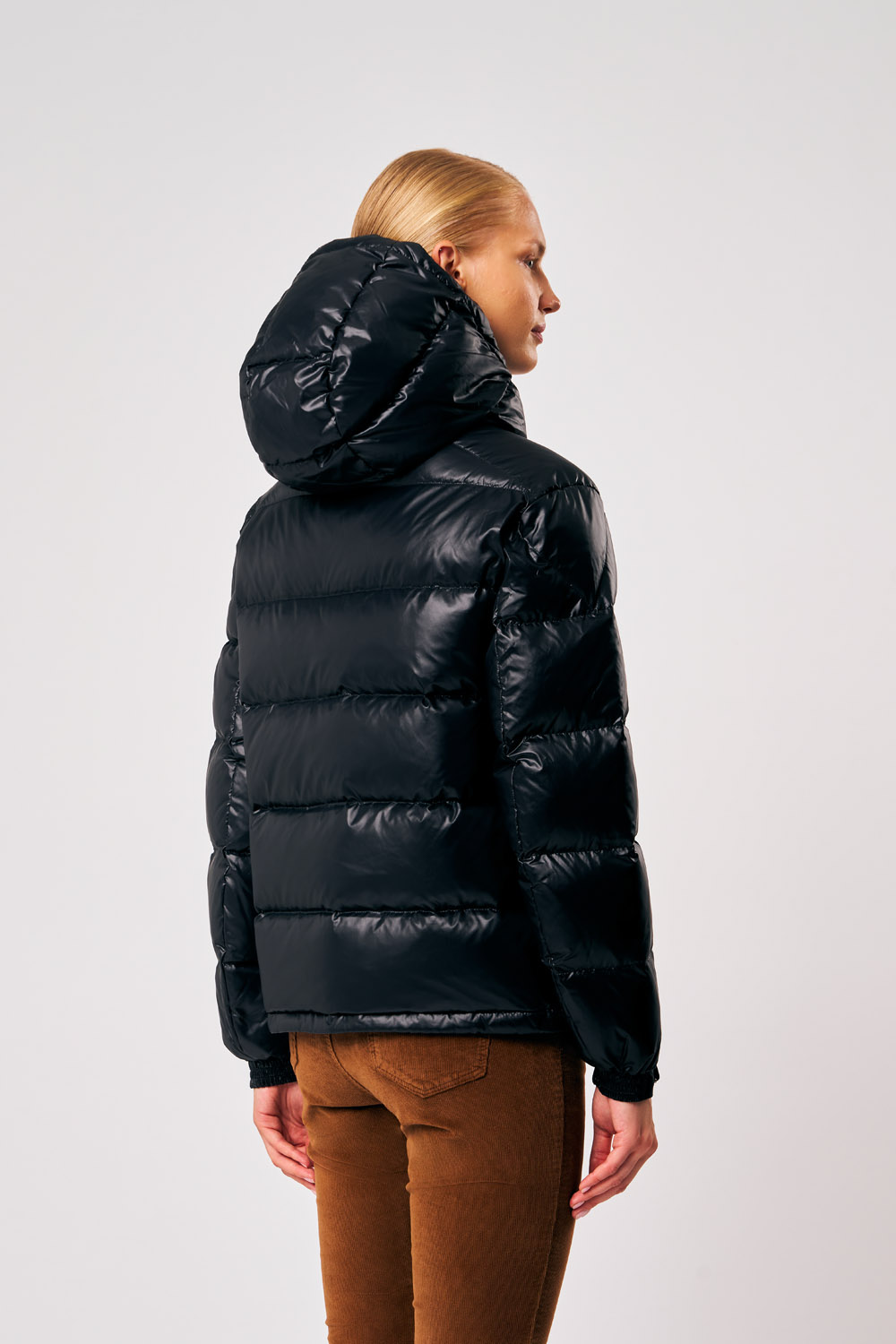ciesse-piumini-naria-daunenjacke-damen-schwarz-kapuze image 5