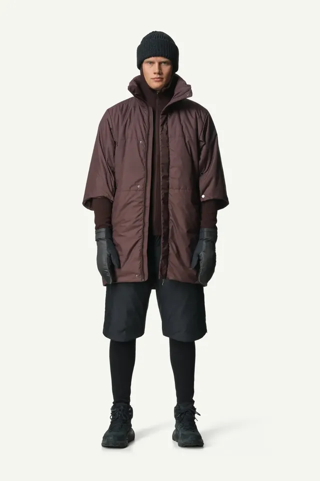 houdini-puff-up-the-cloud-jacke-rock-black-primaloft image 1