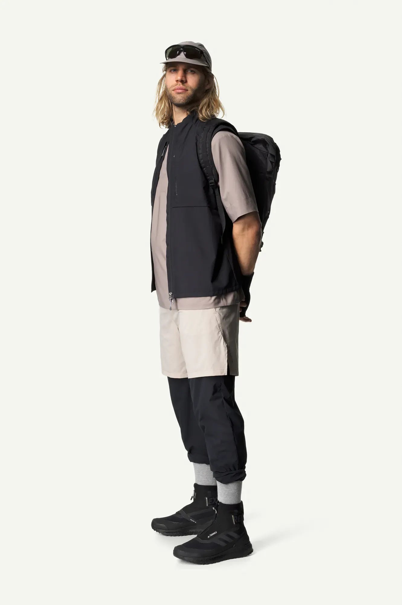 houdini-pace-m-s-pace-hybrid-vest-weste-true-black image 3