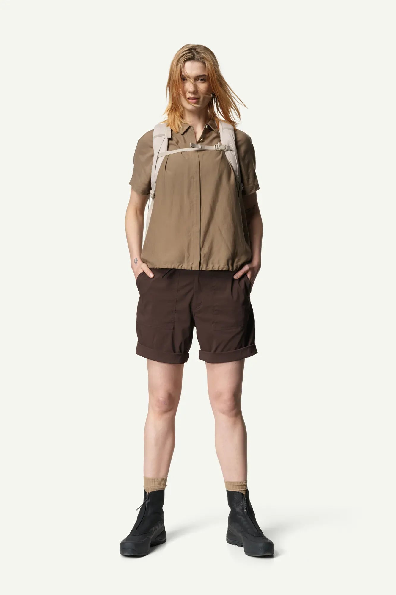 houdini-liquid-chore-damen-shorts-true-black-robust image 8