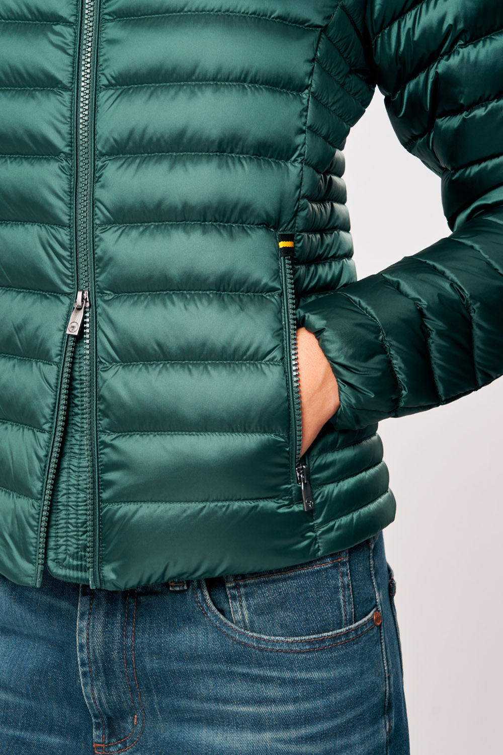 ciesse-aghata-2-0-damen-daunenjacke-gr-n-mit-kapuze image 4