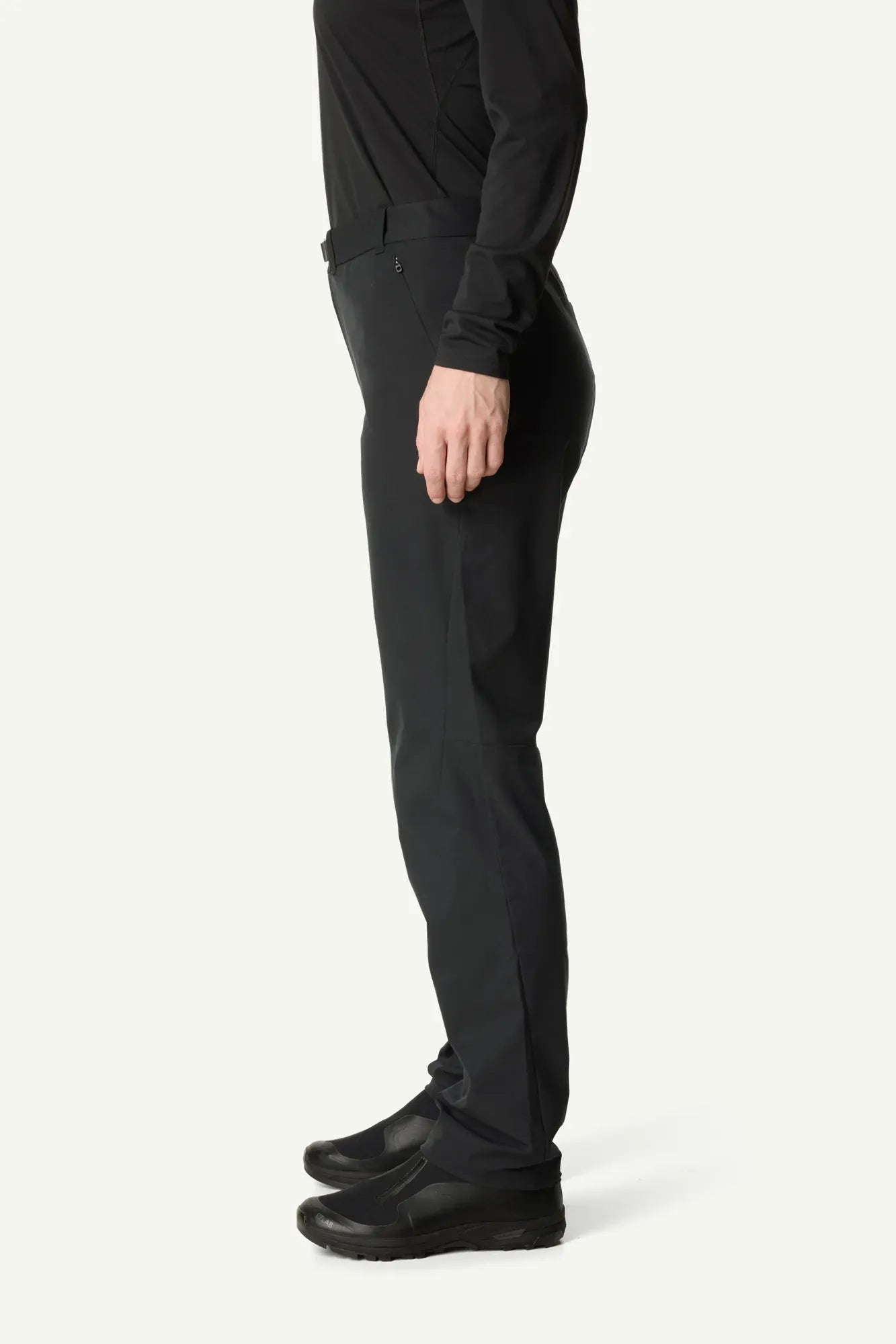 houdini-core-tech-pants-softshellhose-damen-sandstorm-winddicht image 7