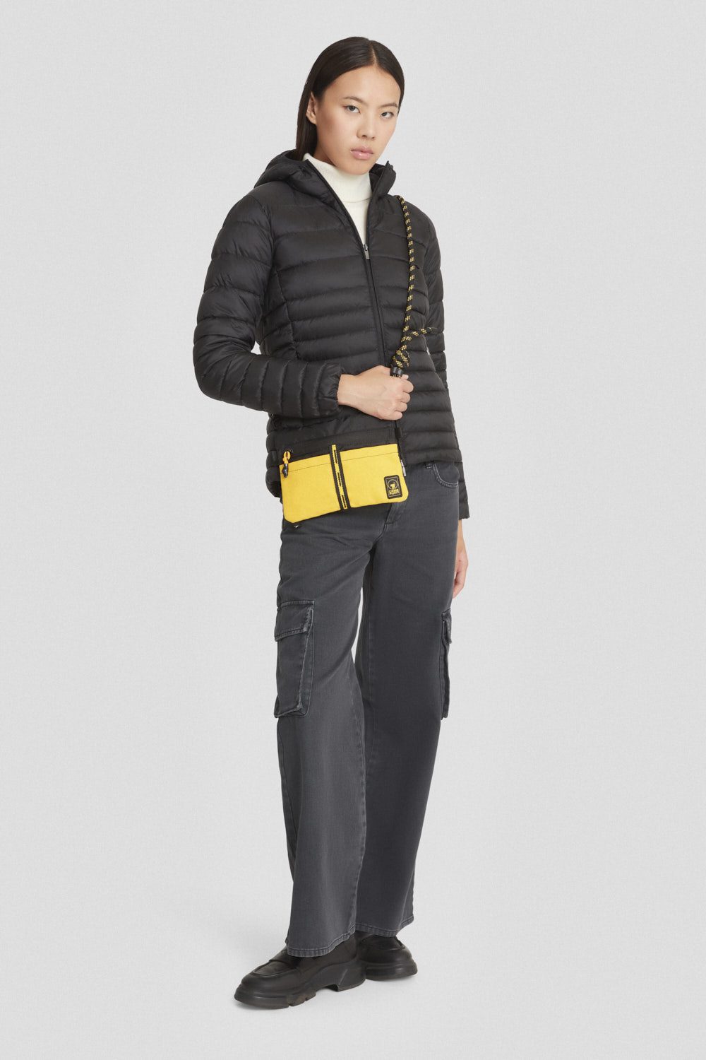 ciesse-piumini-winterjacke-kurz-schwarz-recycelt-mit-kapuze image 1
