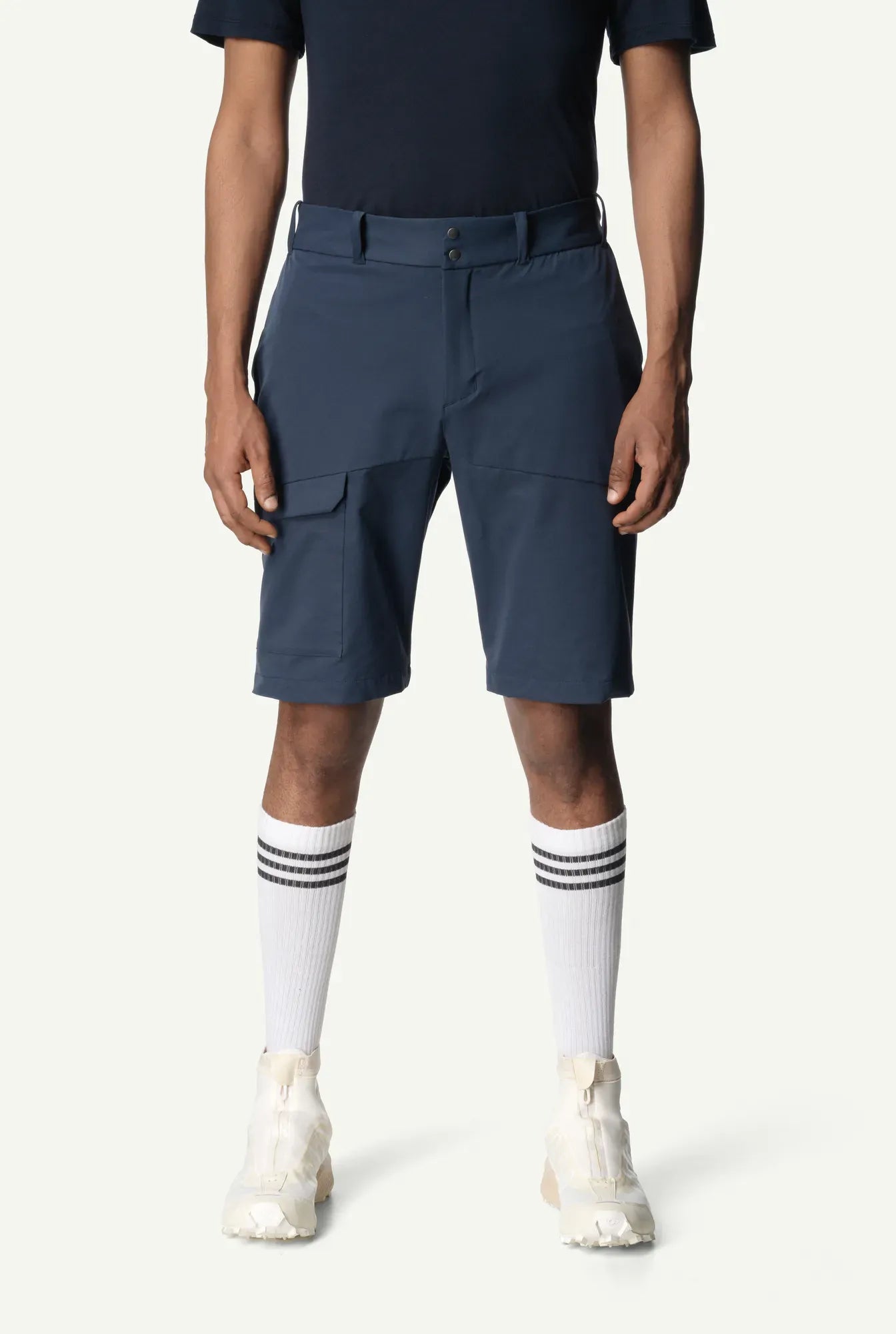 houdini-go-m-s-go-shorts-herren-true-black-ripstop image 6