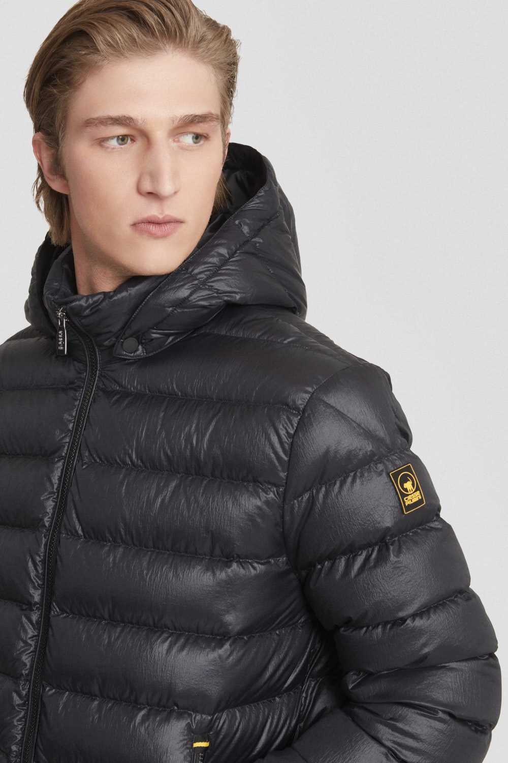 ciesse-piumini-daunenjacke-kurz-schwarz-mit-kapuze image 3