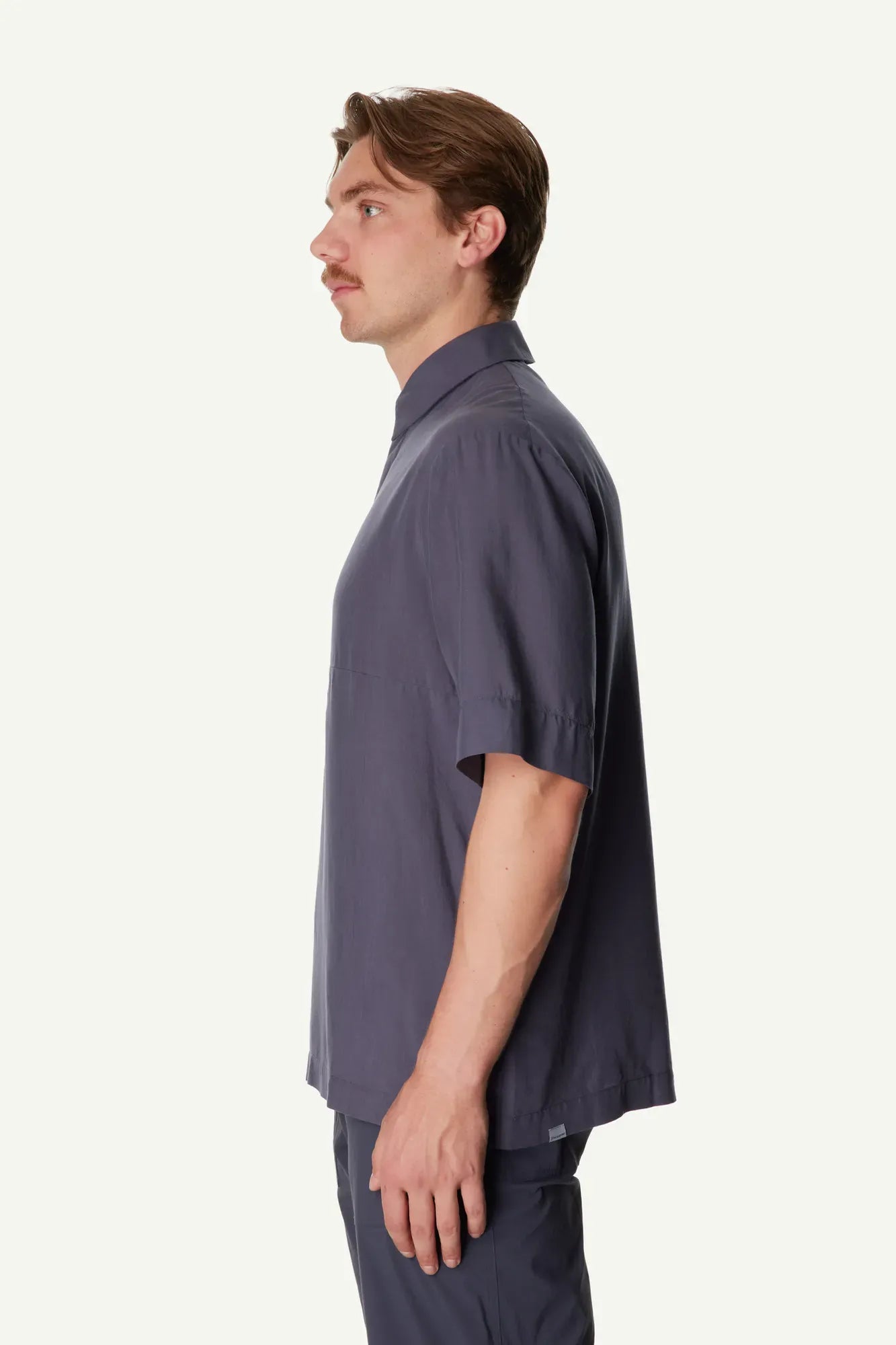 houdini-tree-polo-shirt-poloshirt-true-black-tencel image 2