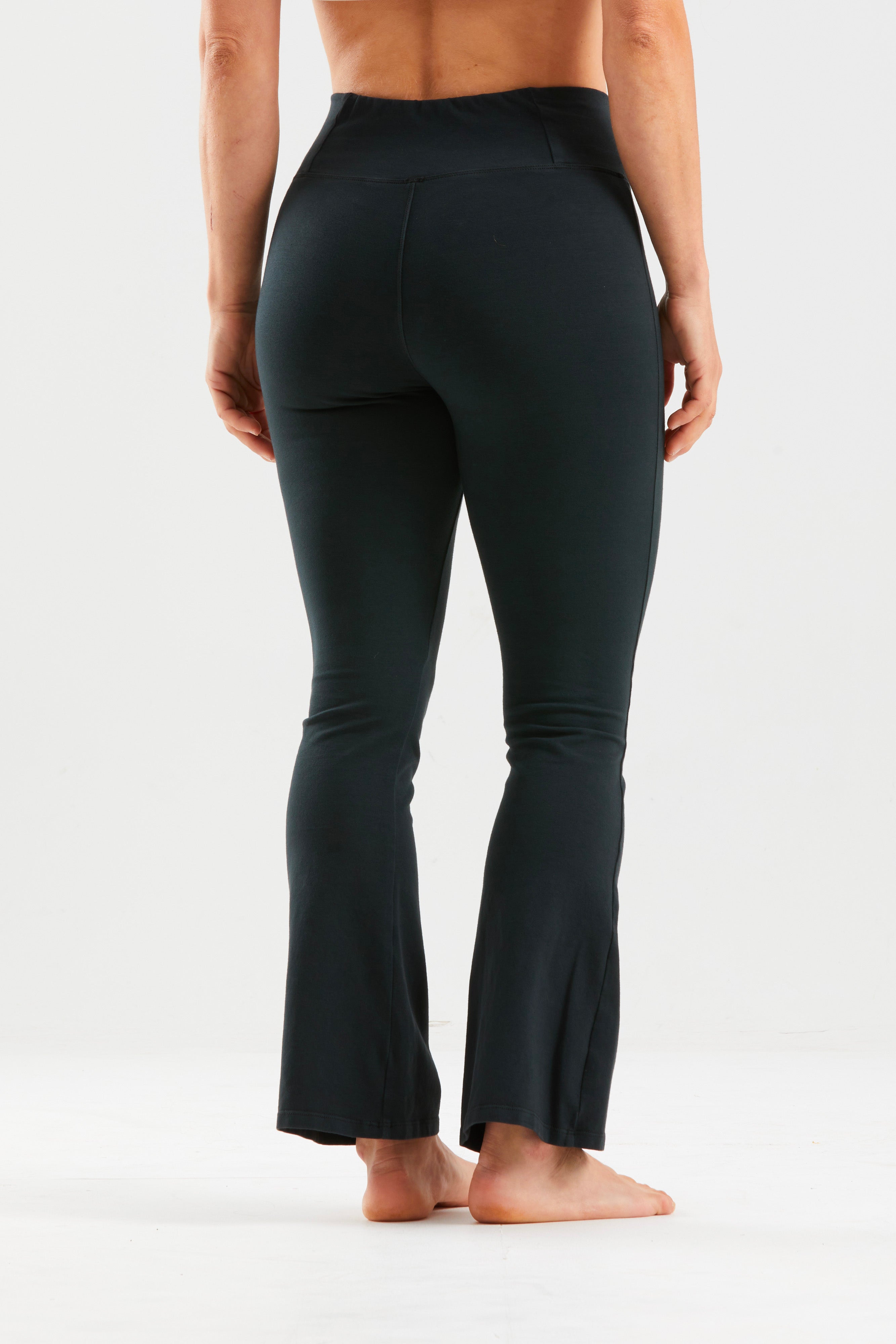 e9-irene-flared-leggings-bio-baumwolle-vintageblue image 3