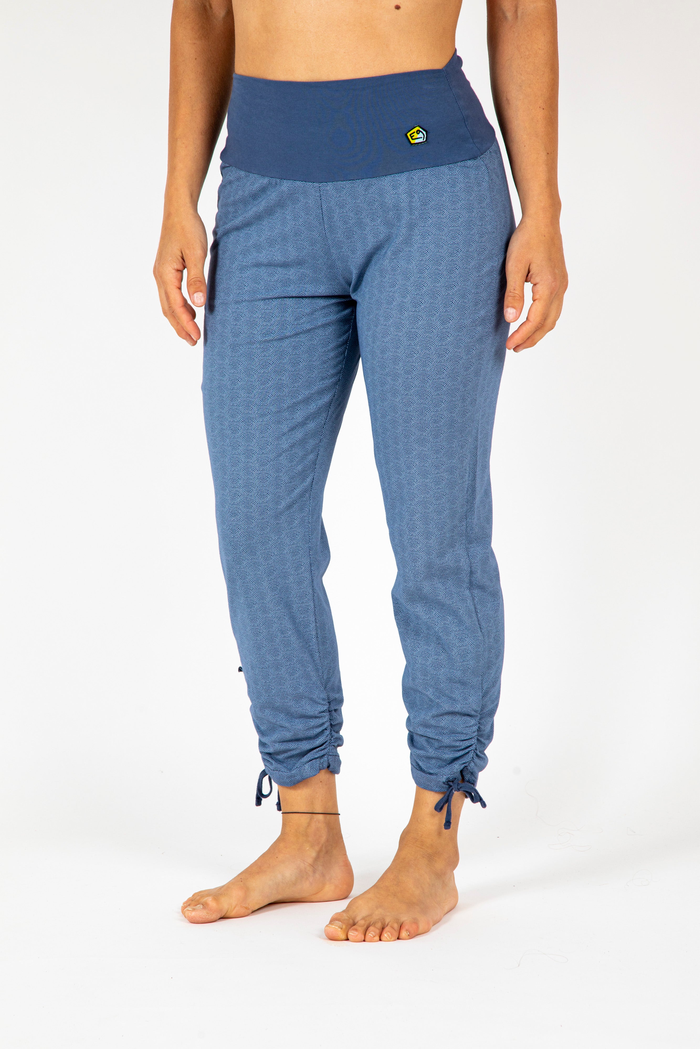 e9-ilona-3-4-shorts-vintage-blue-bio-baumwolle-slim image 1