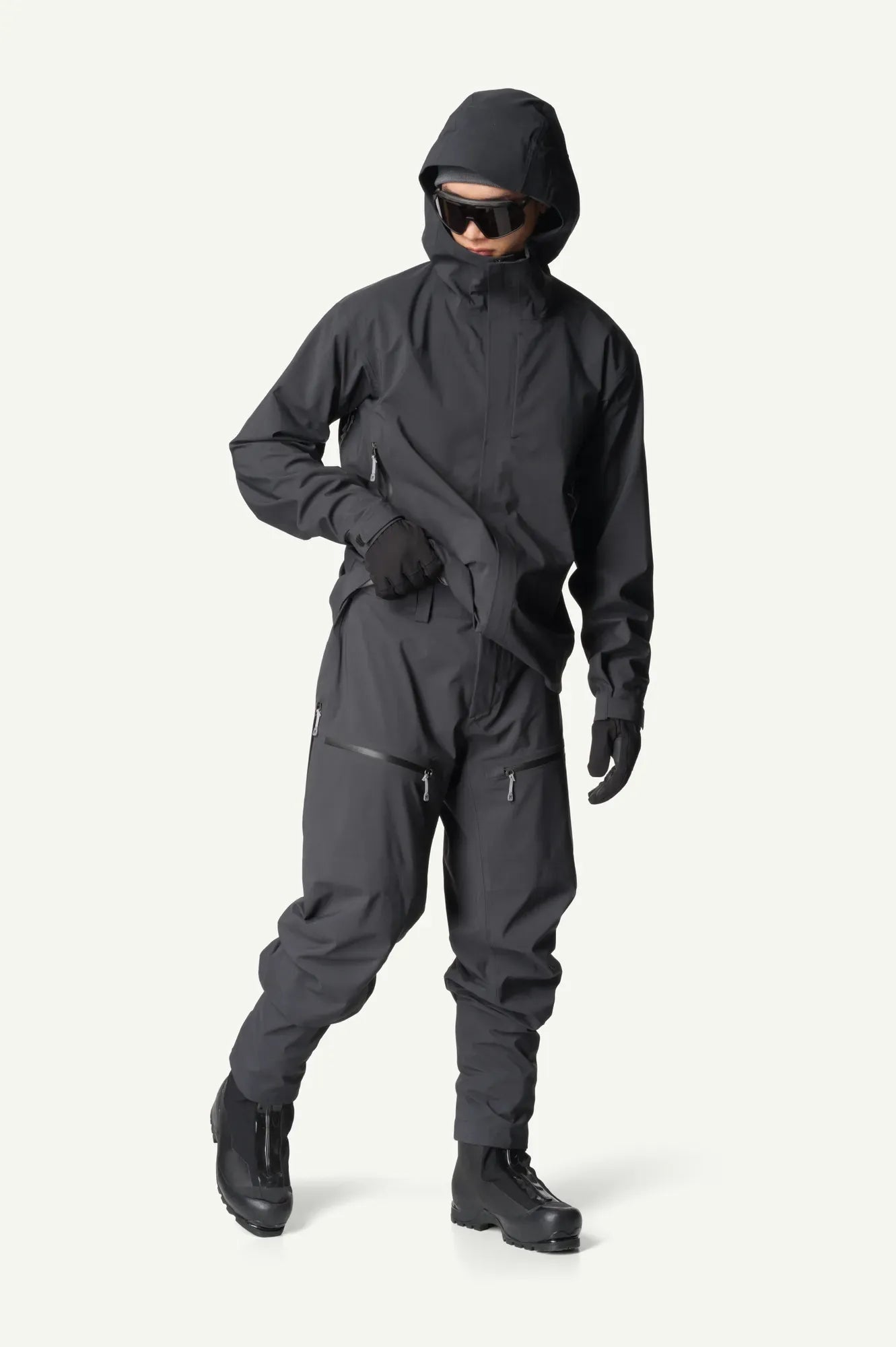 houdini-five-to-nine-pants-herren-shellhose-true-black image 1