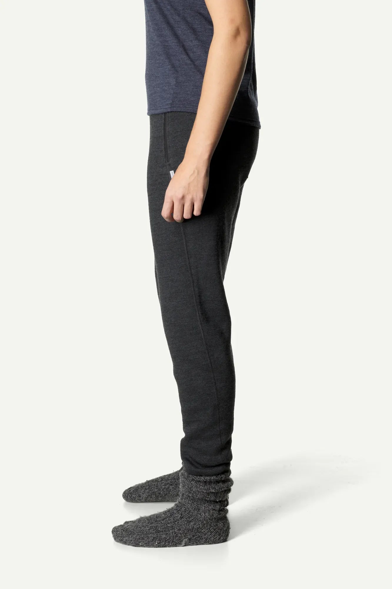 houdini-alto-damen-hose-true-black-merinowolle-warm image 2